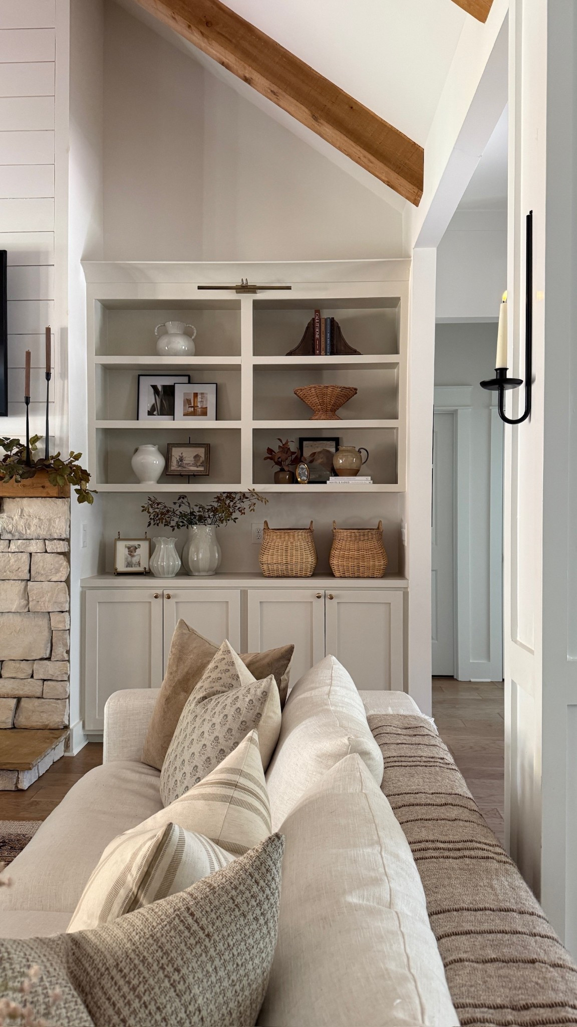 Living room fall bookshelves 🤎 Love this view!!

#LTKSeasonal #LTKFindsUnder50 #LTKHome