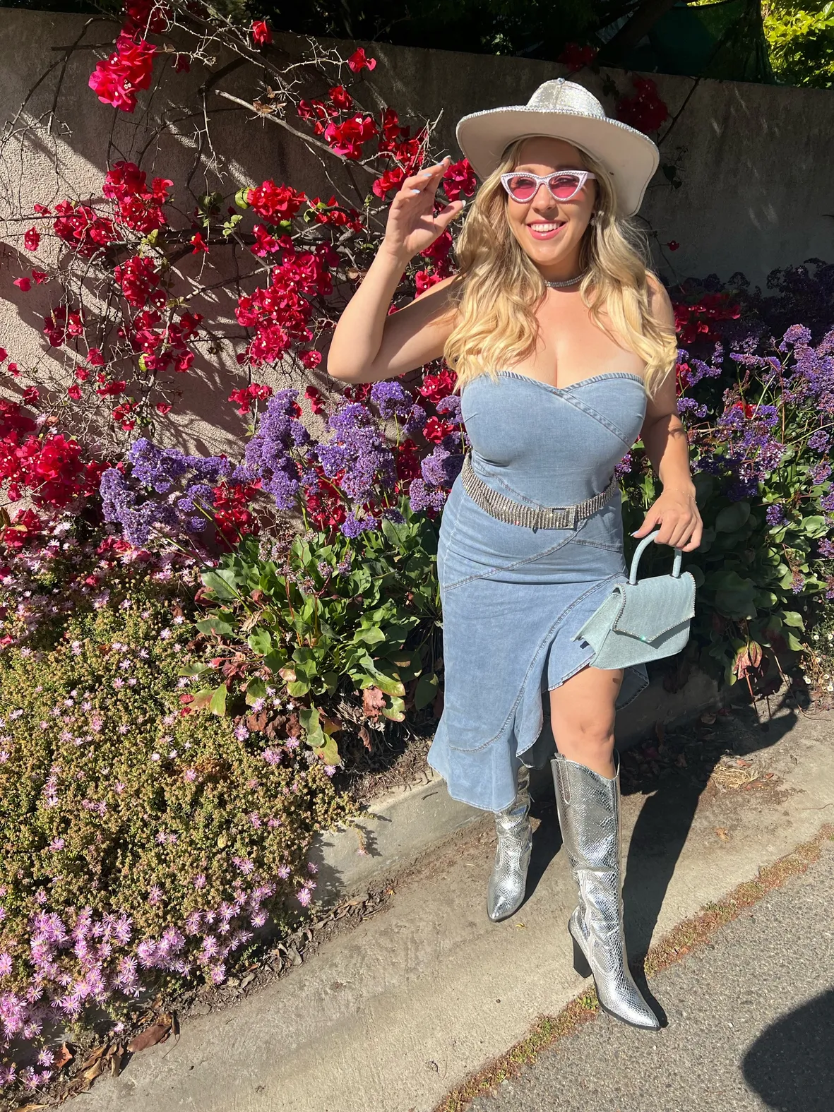 denim britney dress Look back: Spears and Justin Timberlake's Most Iconic Red Carpet Moment DIY Britney Spears 2000 VMAS