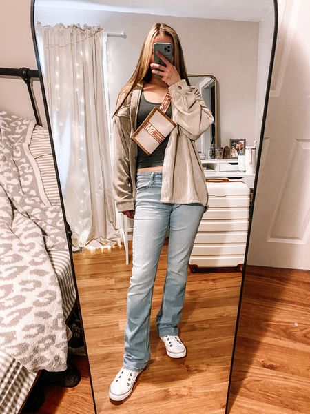 Women’s fall fashion, women’s fall outfit, textured shacket, forever 21 jacket, flare jeans, white sneakers

#LTKunder50 #LTKSeasonal #LTKstyletip