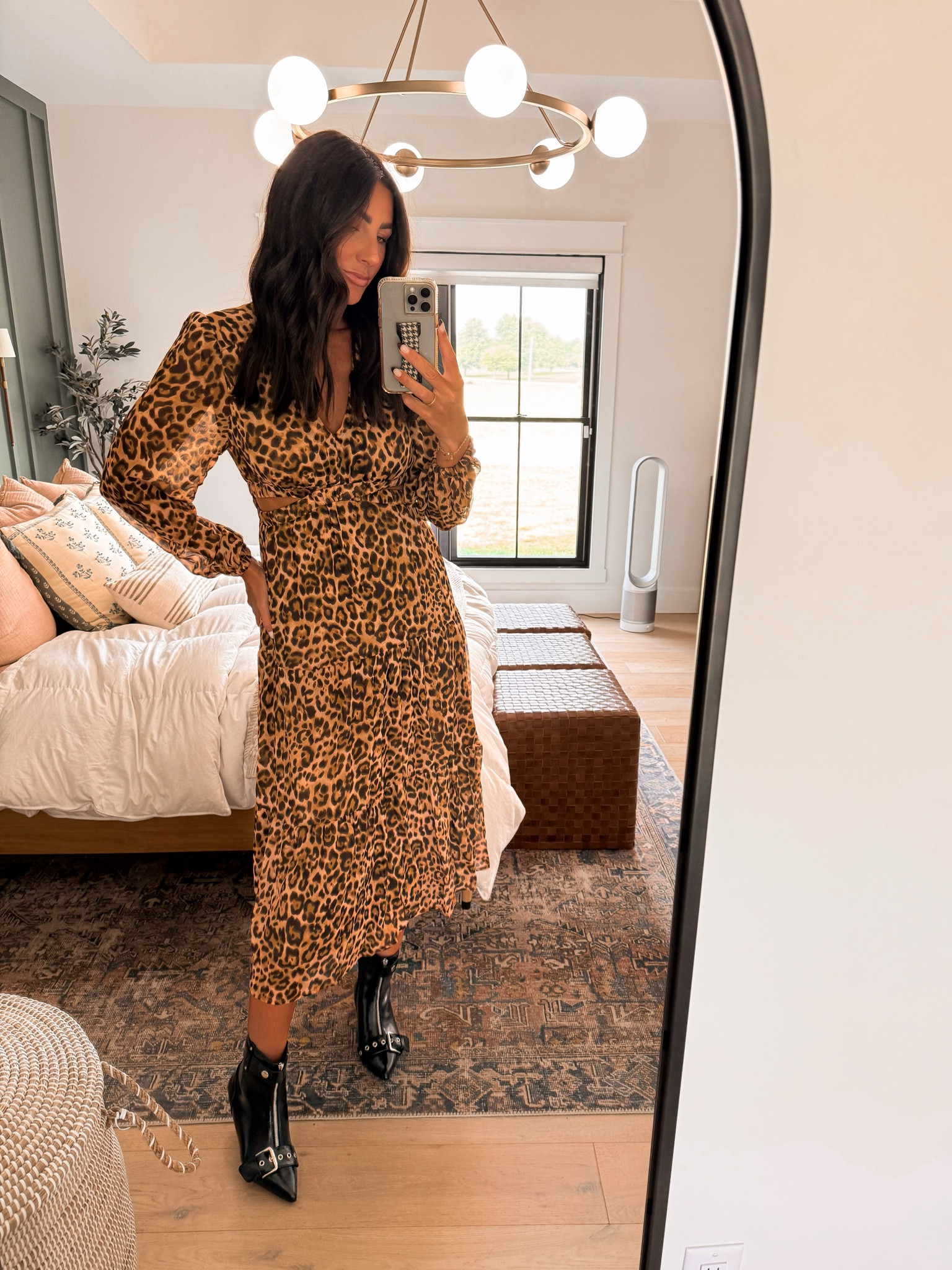 @walmartfashion #walmartfashion #walmartpartner
*Bodysuits size medium 
*Denim true to size 
*Leopard pants size medium 
*Dress size small 
*Trench true to size 
*Black denim top size small 
*Flats sized up a half size 
*Clogs true to size
*Boots true to size 

#LTKFindsUnder50 #LTKFindsUnder100 #LTKStyleTip