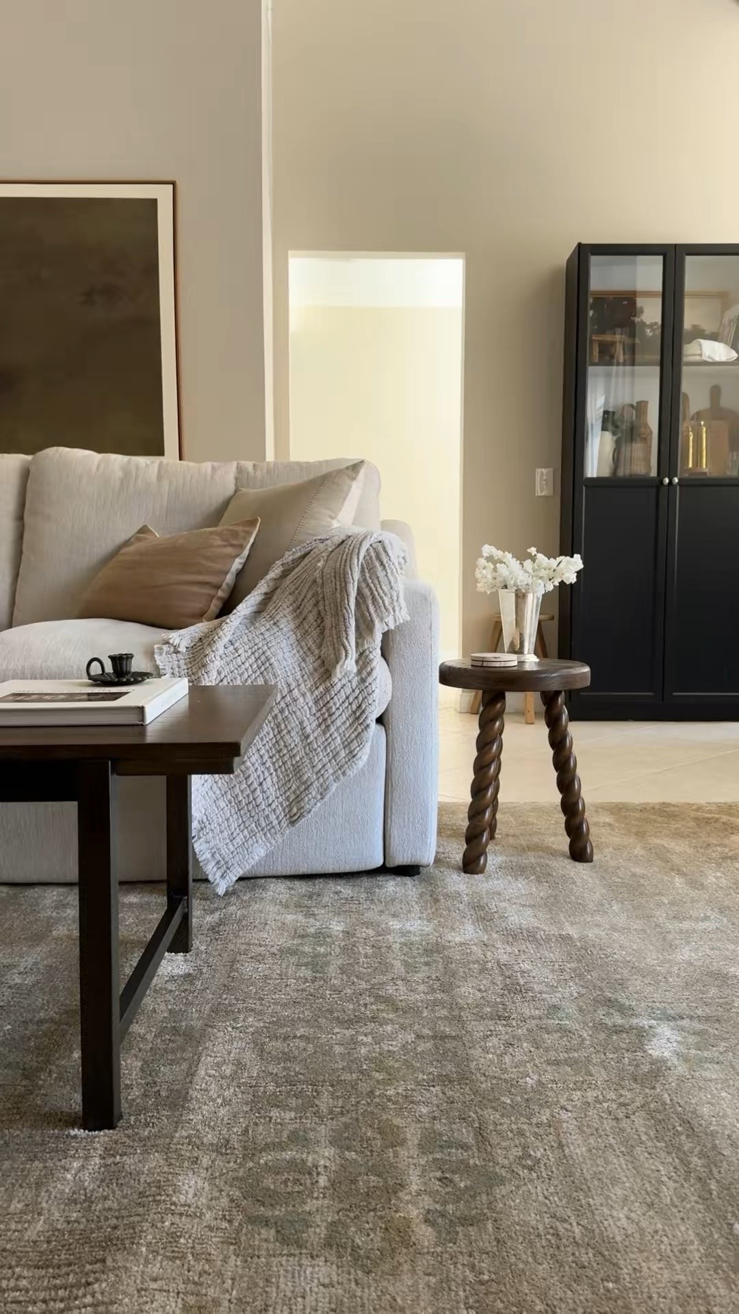 Living room decor, living room inspo, neutral living room, living room rug, grey couch, grey couch living room, gray couch living room, neutral area rug, area rug, Loloi rug

#LTKSeasonal #LTKHome #LTKStyleTip