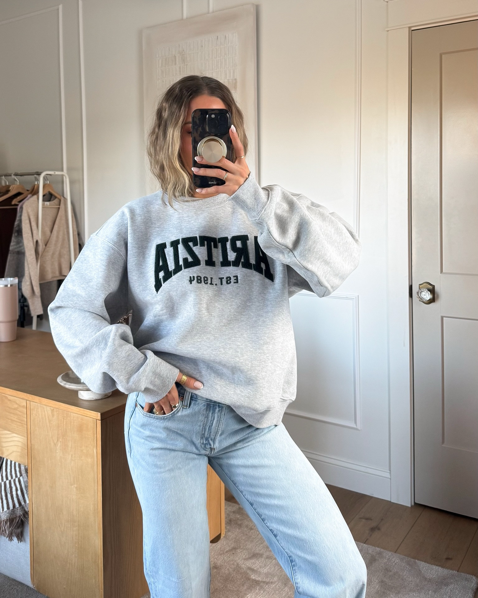 FAVV cozy sweatshirt!! I love the colors - would look so cute with leggings!

sized up from my usual xs to s - would rec going up 2 or 3+ sizes if you want it to cover your bum!

Aritzia Finds
Winter Fashion
Winter OOTD
Casual Fit
Cool Mom Fit 

 

#LTKmomlife #LTKSeasonal #LTKActive