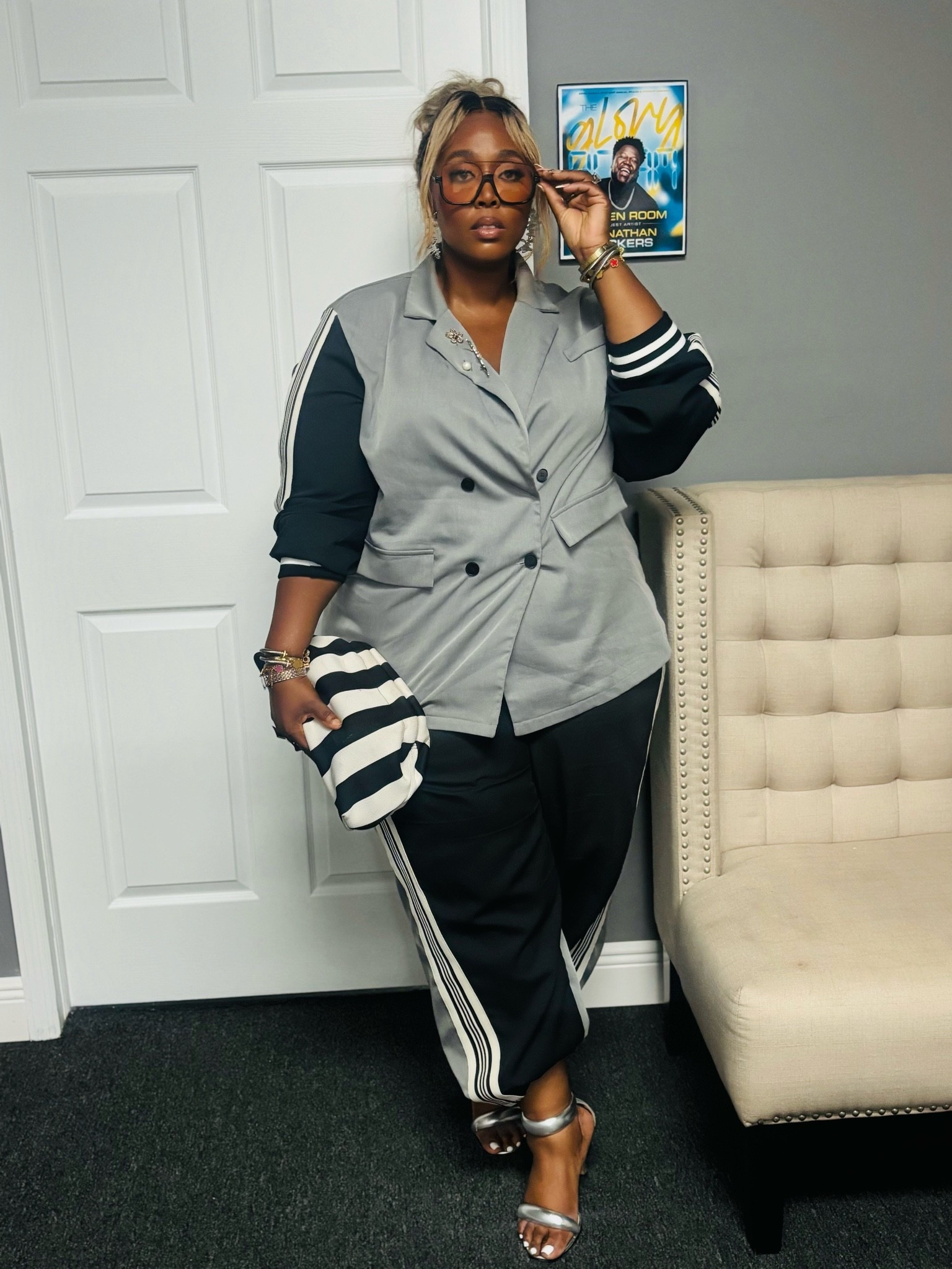 Concert OOTN! The pants come straight leg. To make them ballon, take a rubber band around your leg and tuck the pants! 

Wearing a size 20 (4x)for an oversize look for the blazer. Pants fit great!

#LTKPlusSize #LTKBeauty #LTKOver40