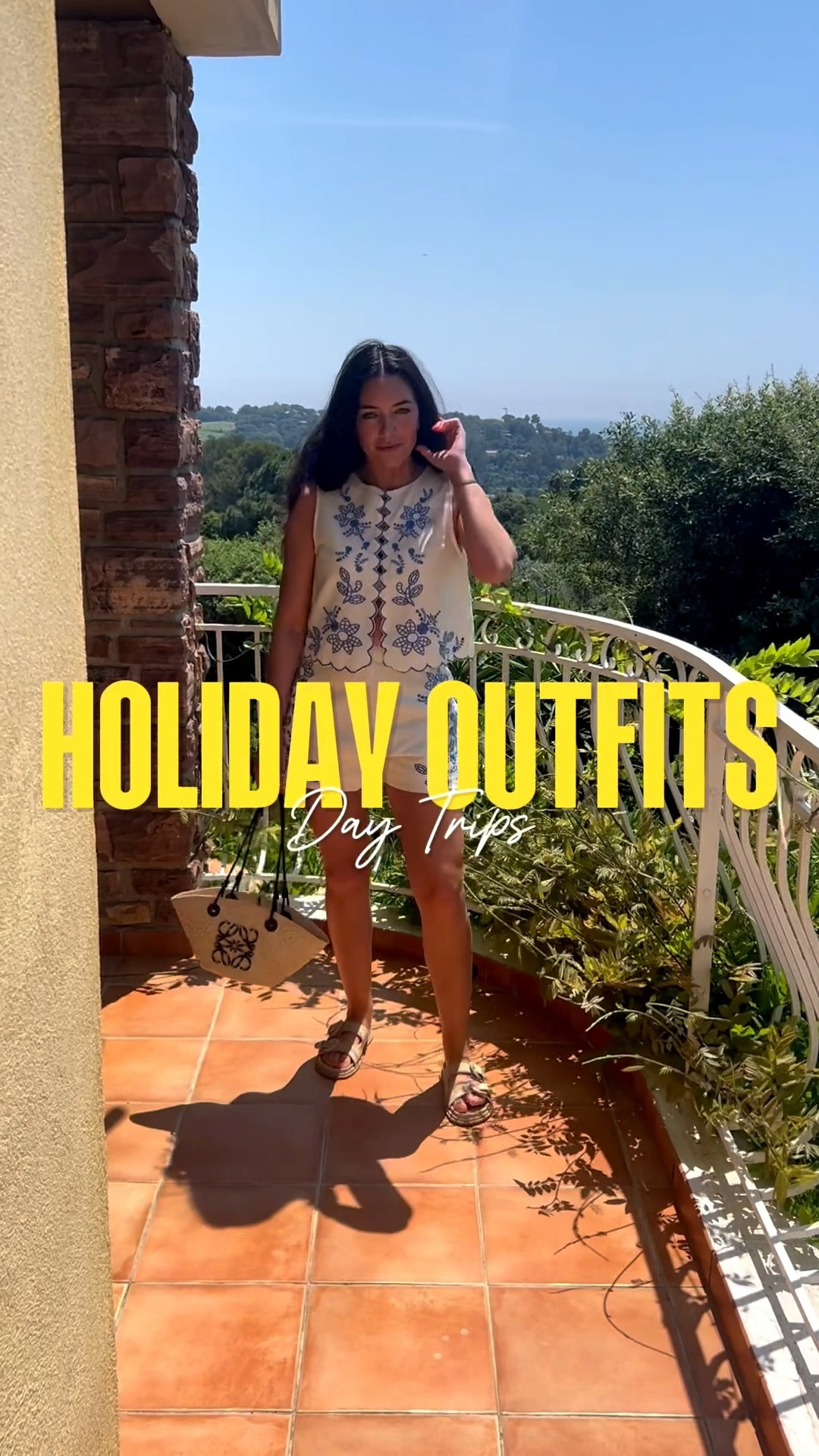 Holiday Outfit Inspo - comfortable pieces perfect for a day trip, afternoon stroll or a bit of sight seeing 🙌🏼✈️🌺☀️ Comment SHOP to get the links sent straight to your DMs ✨🧡