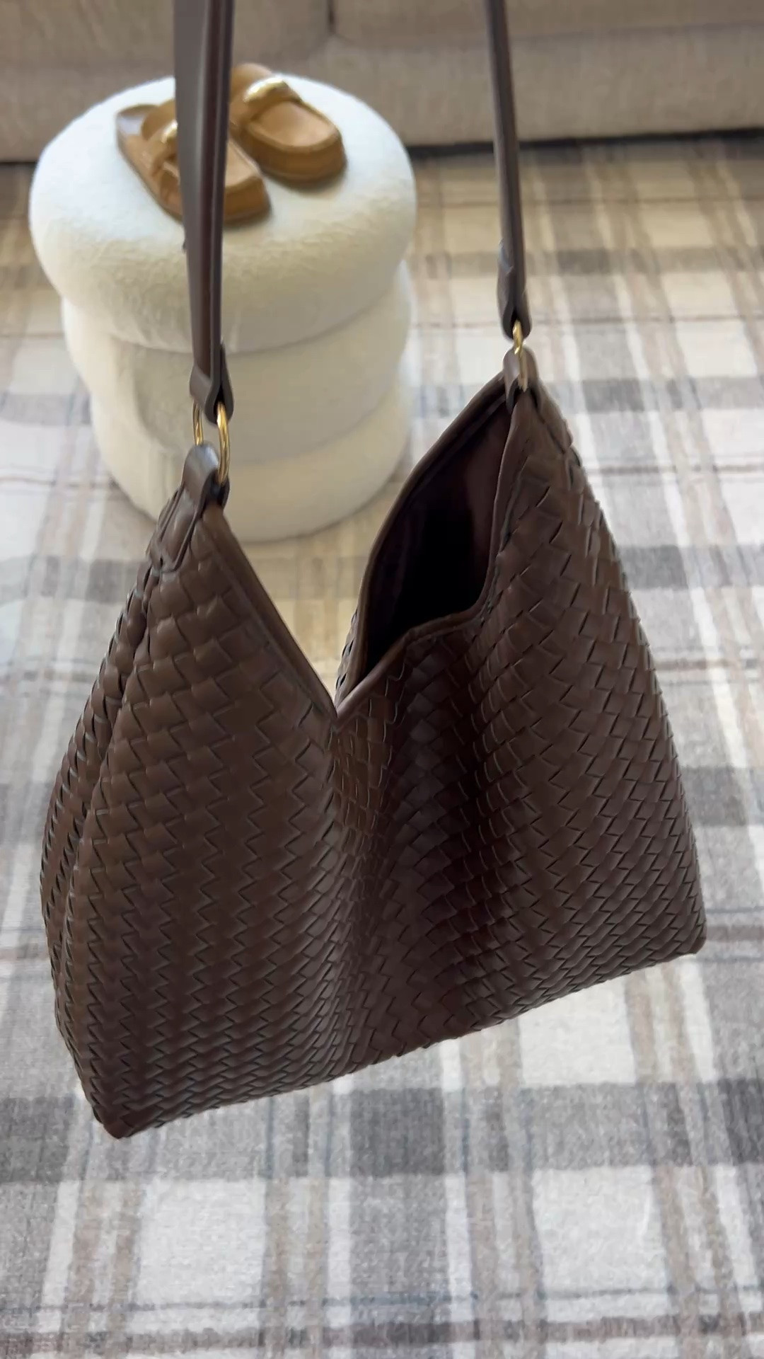 ✨Tap the bell, save and ❤️ start here over 40 fashion, midlife style, midsize fashion and luxury looks for less.  

These are the 5 fall pieces I’d buy FIRST if you want the biggest impact without buying a whole new wardrobe. 🍂👀

I’m looking for pieces that do more than just look cute—they need to work hard in your closet.

1. Relaxed straight jeans — the everyday anchor
2. Woven chocolate bag — instantly makes basics feel more expensive
3. Statement-collar blouse — lifts the eye + gives polish
4. Ribbed henley top — easy, flattering, and perfect for layering
5. Suede loafer mules — the quickest way to make your fall outfits feel current

And every one passes my Outfit Physics™ test:

✨ LIFT the eye
✨ SKIM the middle
✨ BALANCE the proportions
✨ Easy enough to wear on repeat

If you’re trying to be smarter with your fall budget, don’t buy 20 random things. Start with the pieces that can create the most outfits.

These are the first five I’d grab and I would not wait too long on the best sizes/colors once fall shopping really picks up. 👀

Comment FALL and I’ll send you the links. 🤎

⬇️Sizing information:
Wearing 12 tts (size up if in between sizes.)

👑 Helping you look good, feel good.-Lindsey Denver   Check back daily for belly-friendly style, confidence, and Outfit Physics™.

#LTKOver40 #LTKPlusSize #LTKMidsize

Comment SHOP below to receive a DM with the link to this post on my LTK ⬇ https://liketk.it/6lqn7

Comment SHOP below to receive a DM with the link to this post on my LTK ⬇ https://liketk.it/6lqnm