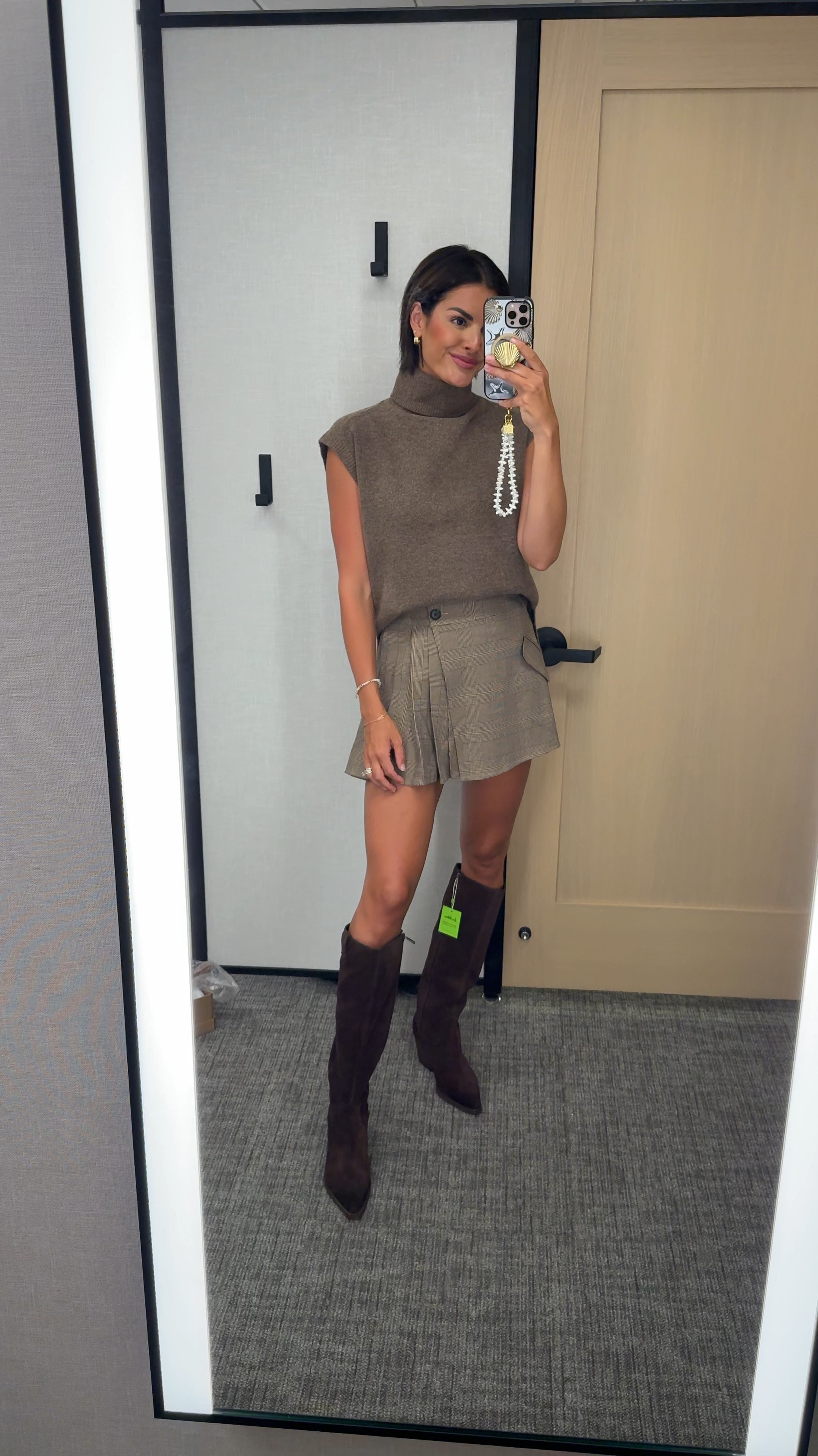 Plaid skirts are in for Fall!! Wearing size 2! 

#LTKSaleAlert