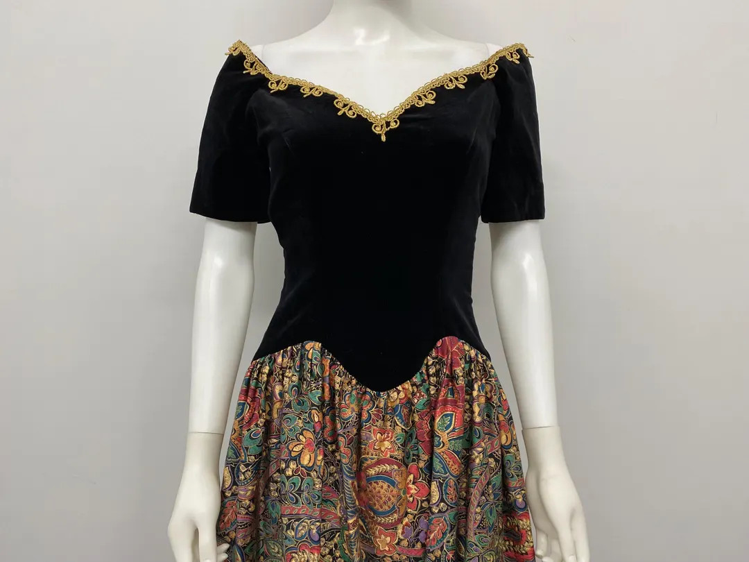 Vintage 80's Black Velvet Top Dress With Printed Skirt by Bianchi \ Size 8 \ BROKEN ZIPPER \ Plea... | Etsy (US)