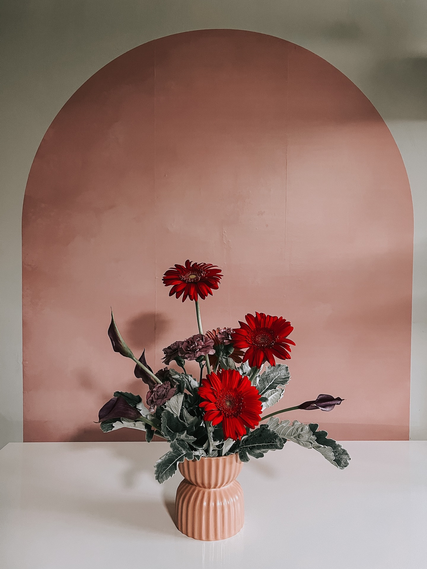 In my creative bag ✨ — finally revamped the basement to make space for all the things… from family fun to flower magic. One of my favorite updates is my new floral studio corner. It came together even better than I imagined, and I’m feeling so inspired in this space!

Huge thanks to @thehavenly online design service for helping me maximize every inch. I might do a full post on the process — let me know if y’all want to see that! And if you’re curious about any of the materials or pieces I used, check below 👇🏾✨

Shelves: @ikeausa 
Chair: @amazon 
Working Desk: @amazon 
Portable Storage: @craftsman (Happy to work somewhere that I can get useful products ☺️)
Arch Decal: @amazon 
.
.
.
#CreativeSpace #FlowerStudio #HomeRevamp #BlackMomsCreate #basementglowup