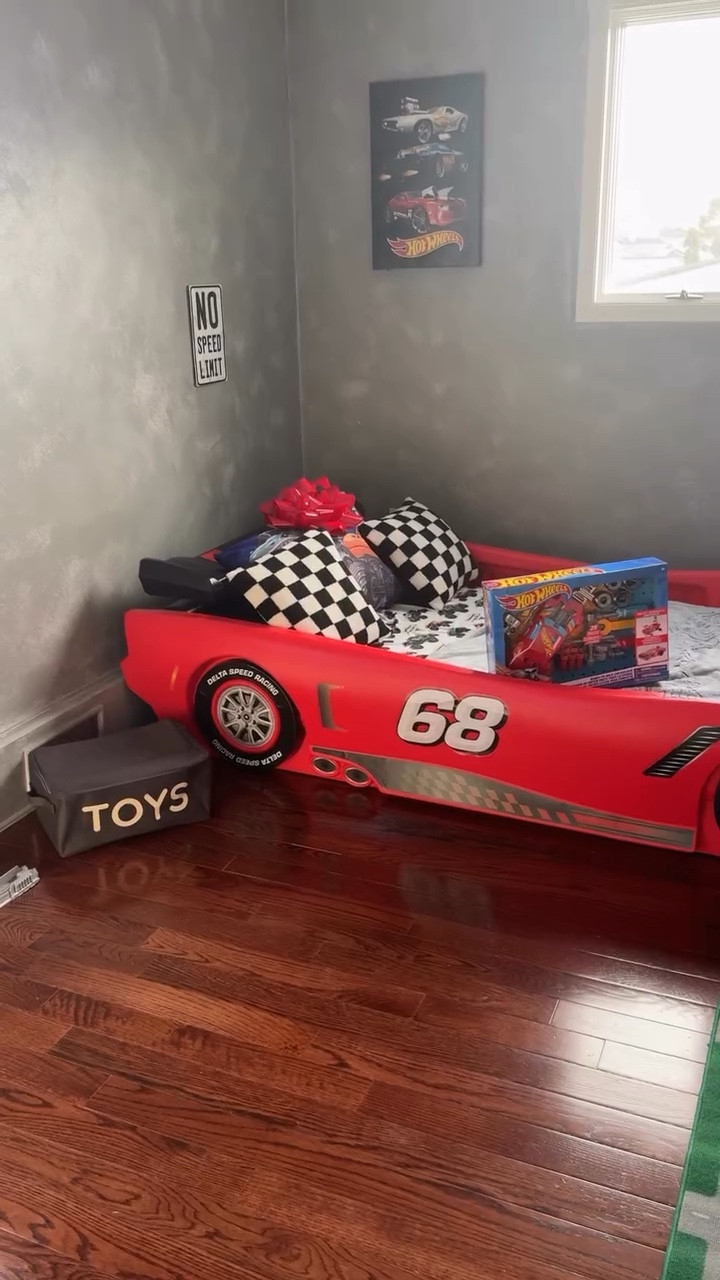 My son's new big boy room ♥️ Car themed with an elevated Hot Wheels vibe 🏎️🔥 #hotwheels #toddler #BoyMom #MomLife #bedroommakeover

#LTKdayinmylife #LTKKids #LTKHome