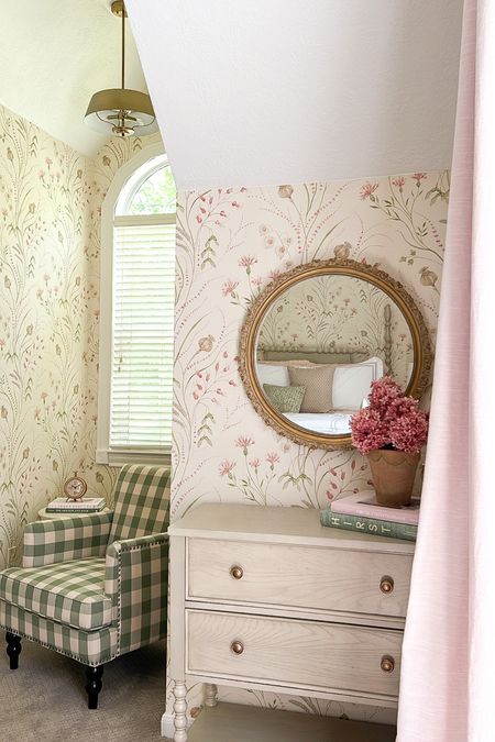 Our “pink & green” guest room! Absolutely love this beautiful wallpaper and the details in every corner of this bedroom! A traditional style 

#LTKhome