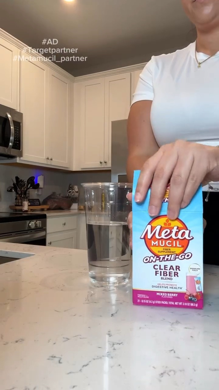 #Ad #Metamucil_Partner
Fiber IS the new protein 🤌 Grabbed the Metamucil Clear Fiber On The Go at Target.Fully dissolves & no thick texture a quick easy add into my routine. Grab yours at Target! @Target  @metamucil  #TargetPartner #Target #Metamucil_Partner 

†Diets low in saturated fat and cholesterol that include 7 grams of soluble fiber per day from psyllium husk, as in Metamucil, may reduce the risk of heart disease by lowering cholesterol. One serving of Metamucil has 2.4 grams of this soluble fiber.