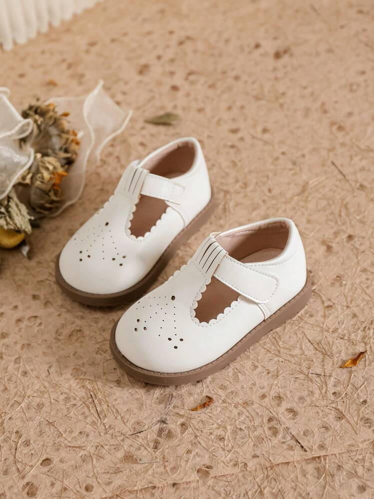 Girls' Cute, Fashionable Hollow Flat Shoes, For Spring And Autumn Season | SHEIN