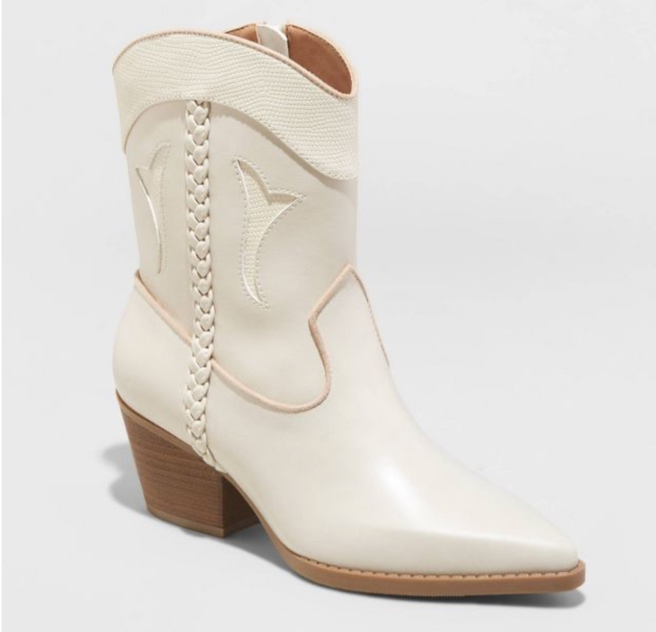 Short cowboy boots 

#LTKsalealert #LTKstyletip #LTKshoecrush