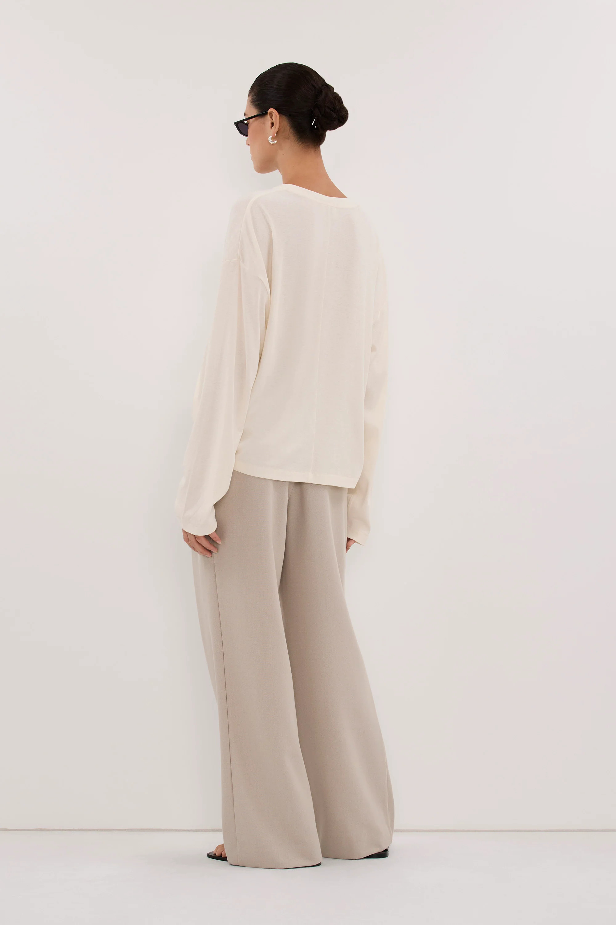 DARINA CREAM V NECK SLEEVED TOP | DISSH