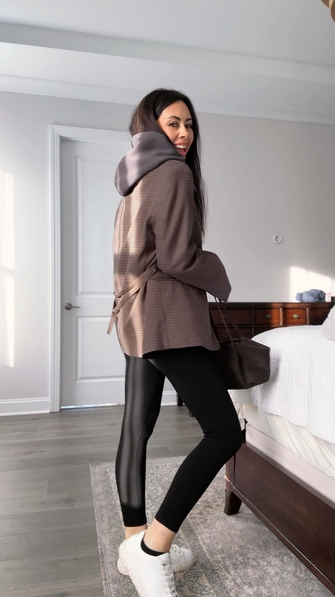 Would you wear this? I live stylish this H&M blazer in many ways 😊

#LTKootd #LTKGiftGuide #LTKHoliday