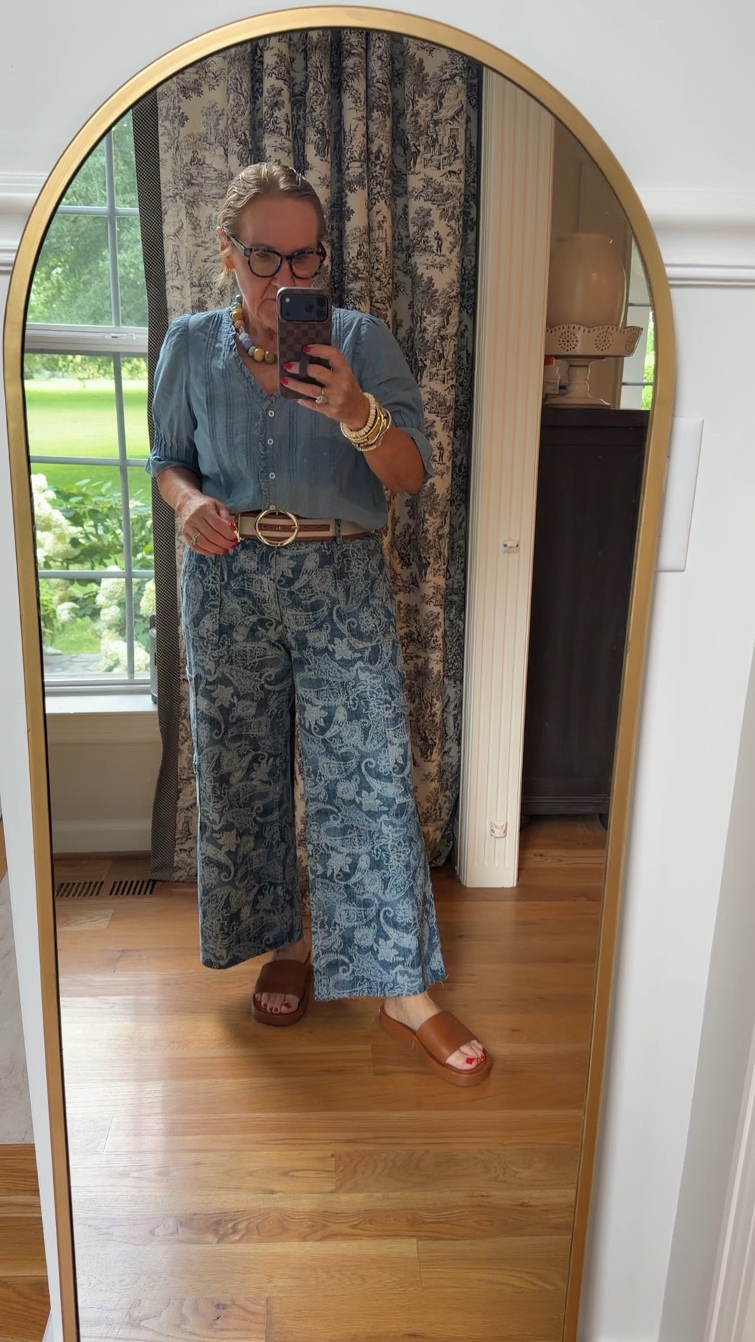 Walmart jeans size medium reg and I cut 4” off the bottom
Top size small 
Avara 20% off code NANETTE20 on the shoes and sitewide 
Allie & Bess discount code NANETTE20

#LTKSaleAlert #LTKOver40 #LTKootd