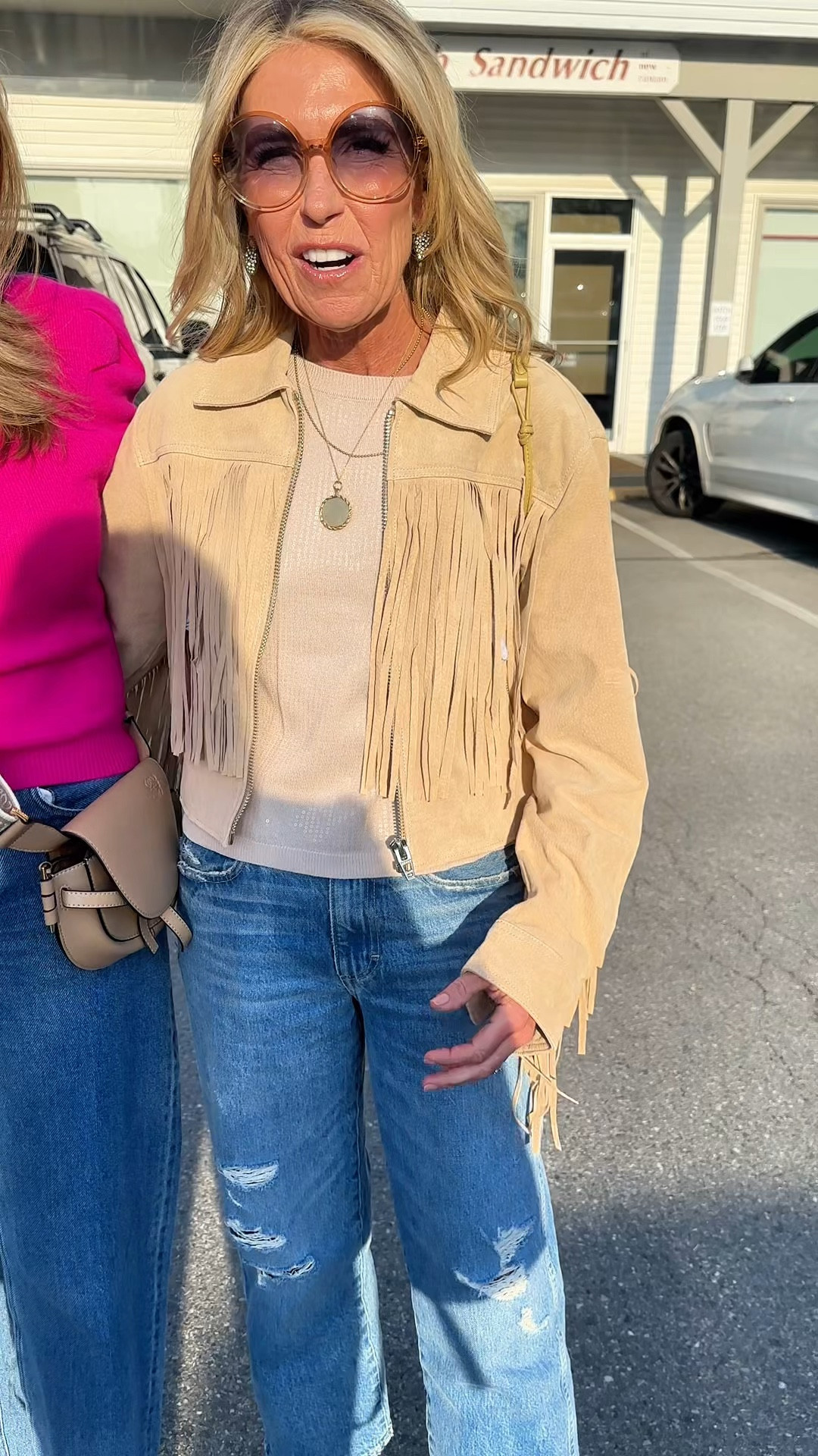 Shop her cool jacket, awesome bag, and sexy pink Prada heels. 

#LTKmomlife