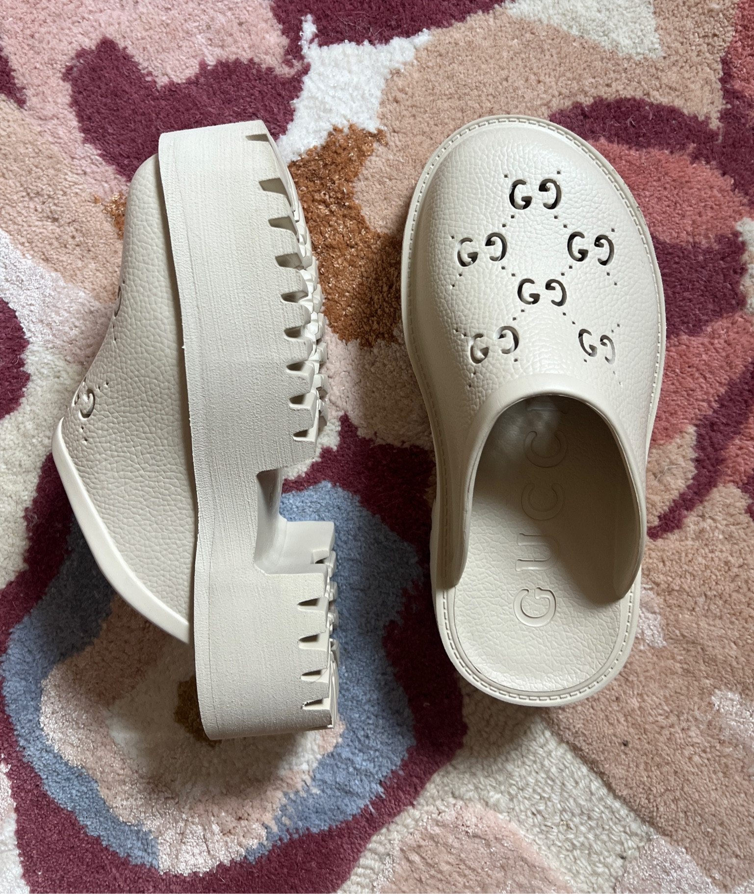 Trendy & fun summery slide ons!!! $60. Run big!!! 