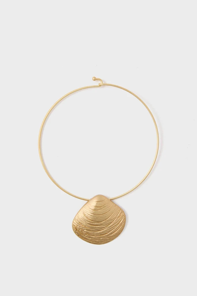 Gold Clam Shell Lillian Necklace | Tuckernuck (US)