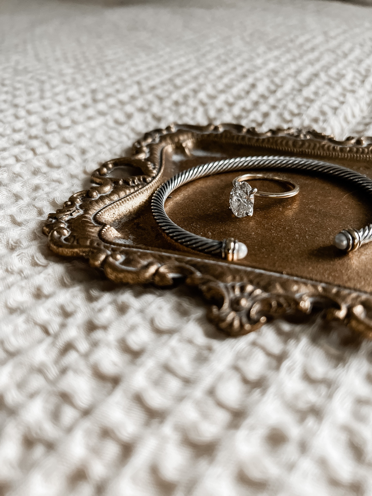 Every day jewelry Inspo 🤎


#jewelry #ovaldiamond #diamond #gold #mixedmetals #alv #timeless #coastal
#OliviaAndLundenRoseWedding
#PerfectEnsemble #LundenRoseStallings #EverydayJewelry #ElegantDesigns #MinimalistStyle #erastour #oliviaandlunden
#TrendyFootwear #lundenandolivia #oliviastallings #lundenstallings #wlw
#LundenAndOlivia #StallingBachelorette
#BennettStallings #BrideAndBride #FutureMrsStalling #BacheloretteVibes
#PreWeddingCelebration #taylorswift 
#BridalFashion #BrideStyle 
#LundenOliviaLove #pridemonth 
#oliviastallings #lundenrose
#lundenrosestallings #ozempic
#lundenandliv #lgbtq 
#oliviaandlunden #inspo #lagos 
#everydayjewlry
#davidyurman #silver 
#oliviabennett #fourthofjuly #fourthofjulyoutfitinspp
#Bracelet #gold #golddetails #thatgirl #oliviabennettstallings #accessories 
#pride #wlw #influenced #thesearchexpert #cleangirl #allegrashaw #timelessstyle #timeless #oldmoney #pinterestinspo #classygirl#LTKxPrimeDay

#LTKstyletip #LTKSeasonal