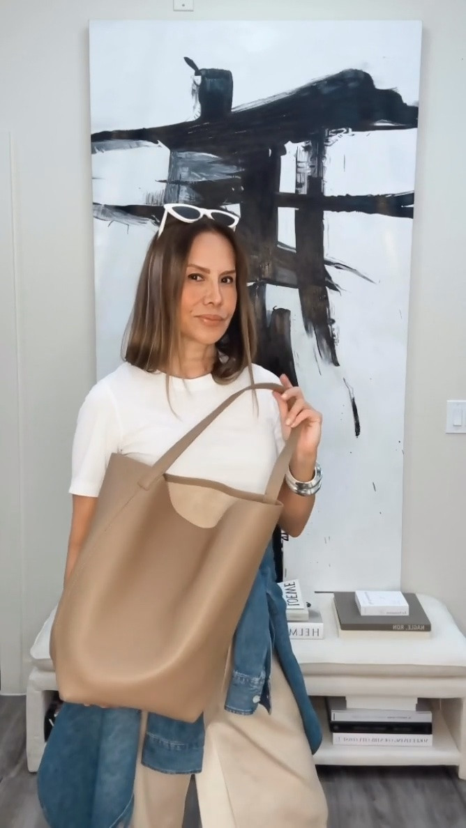 Everyday casual outfit  spring outfit ideas , casual style , chic everyday outfits,  spring wardrobe staple , what to wear,
lolariostyle

#LTKMothersDay #LTKgrwm #LTKootd