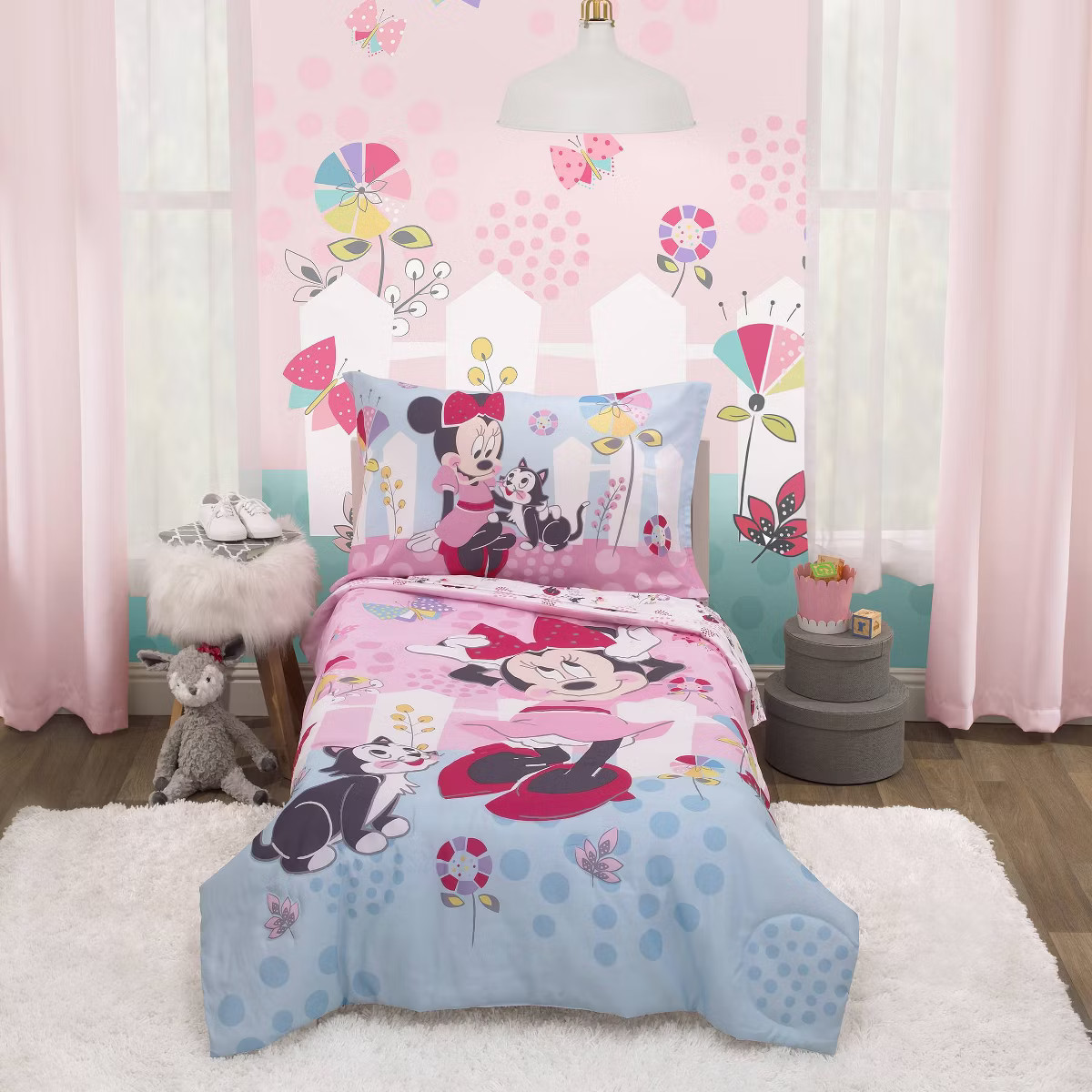 4pc Toddler Minnie Mouse Reversible Bed Set | Target