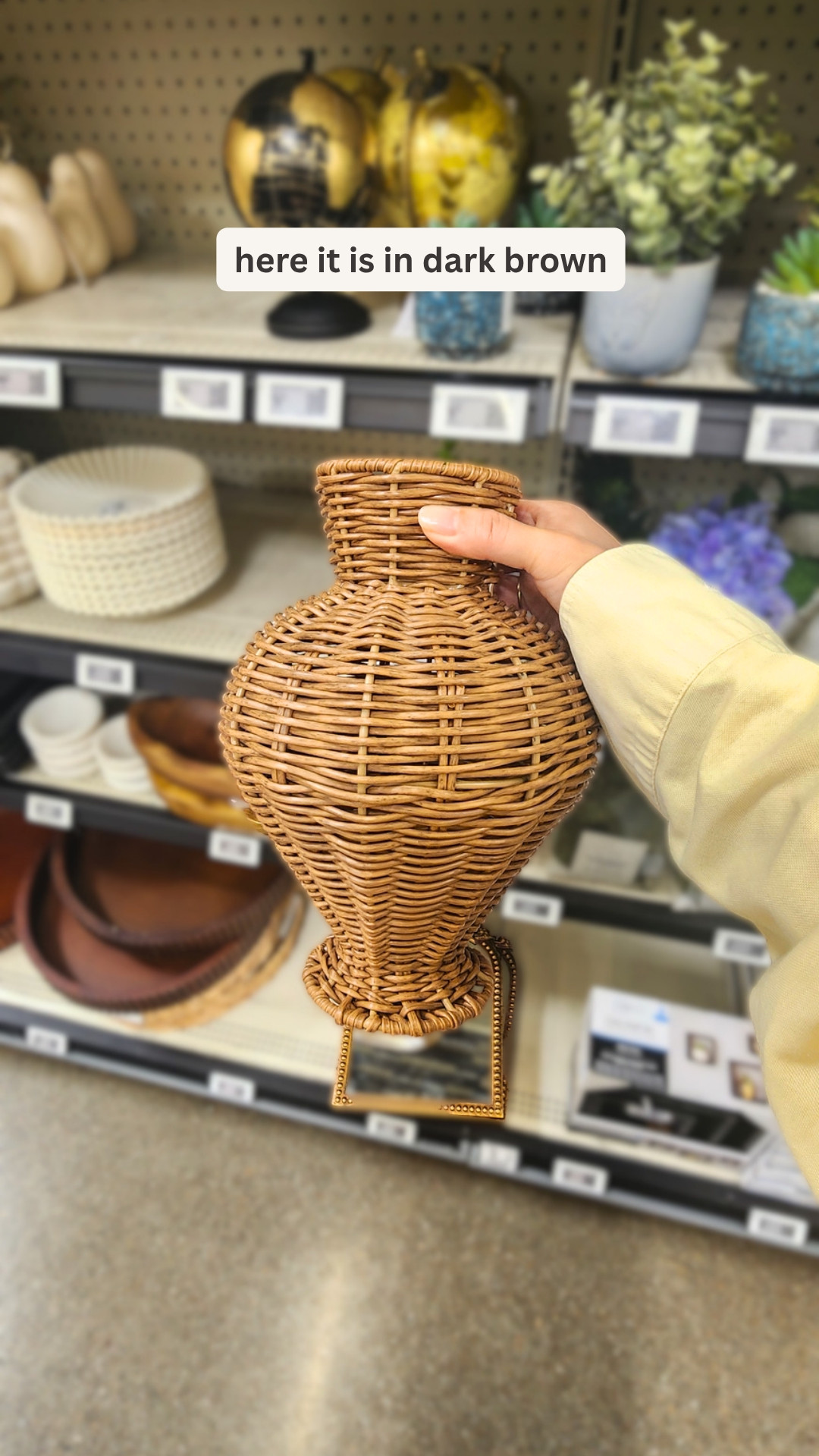 faux rattan vase in dark brown, better homes and gardens, walmart home decor 2026, it also comes in light brown 

 #LTKHome