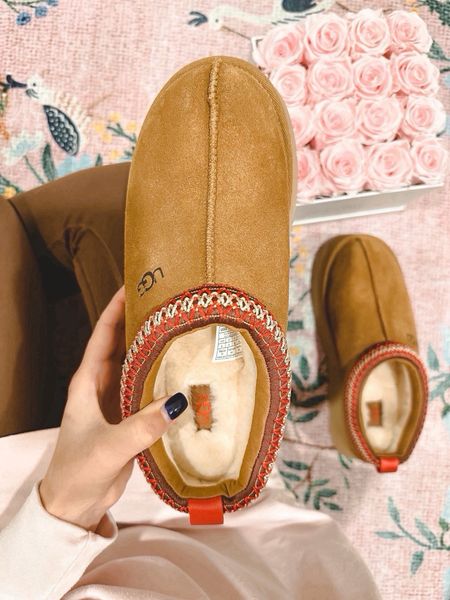Ugg tazz slippers! I am a 7.5 with a slim foot and needed an 8 in these even though I do a 7 in the ultra mini boots



#LTKshoecrush #LTKSeasonal #LTKfindsunder100