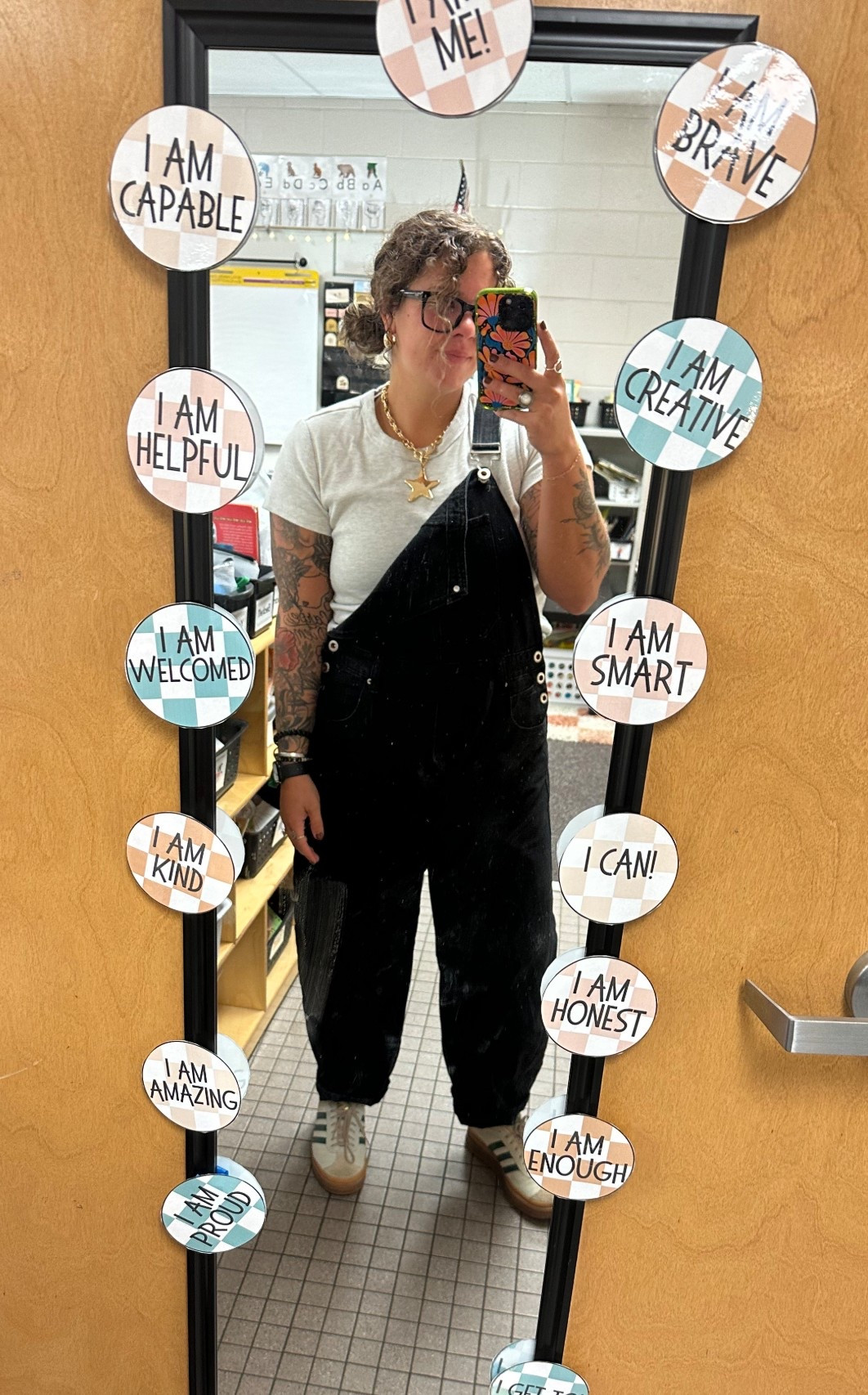 Kindergarten teacher outfit of the day - my favorite overalls ever! 


Ootd // midsize // kindergarten teacher // teacher outfit 

#LTKMidsize #LTKWorkwear