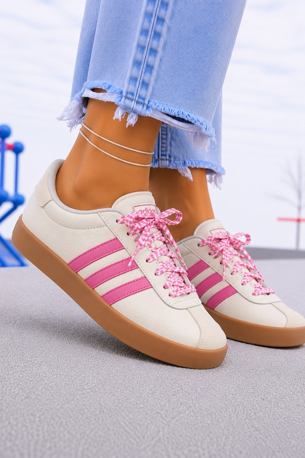 🚨 HOLY SMOKES! 🚨

These pink Adidas are 🔥 29% OFF right now! 💗👟

I went ahead and swapped the laces for adorable gingham shoelaces, and OMG… they are giving all the dopamine dressing vibes for summer! ☀️🎀

Don’t wait too long—sizes are already starting to disappear! 🏃‍♀️💨

Comment PINK and I’ll send you all the details!

#LTKdayinmylife #LTKootd #LTKgrwm