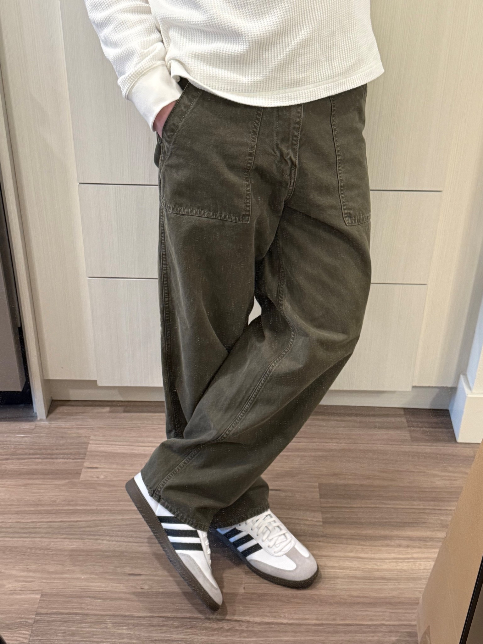 Green pants and white sambas might be my new favorite fit combo 

#LTKMens #LTKgrwm #LTKdayinmylife