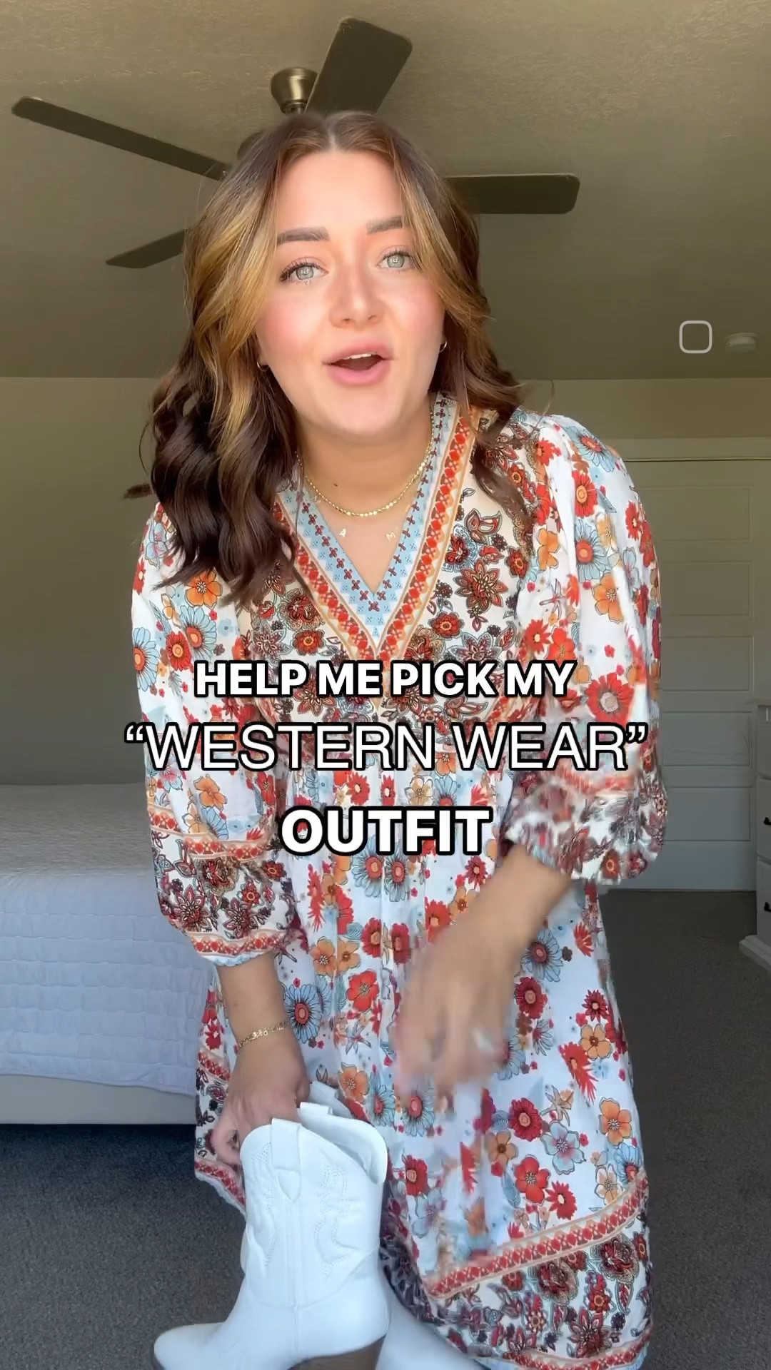 Size 8 shoe. Large jacket. Medium dress. Medium tank.