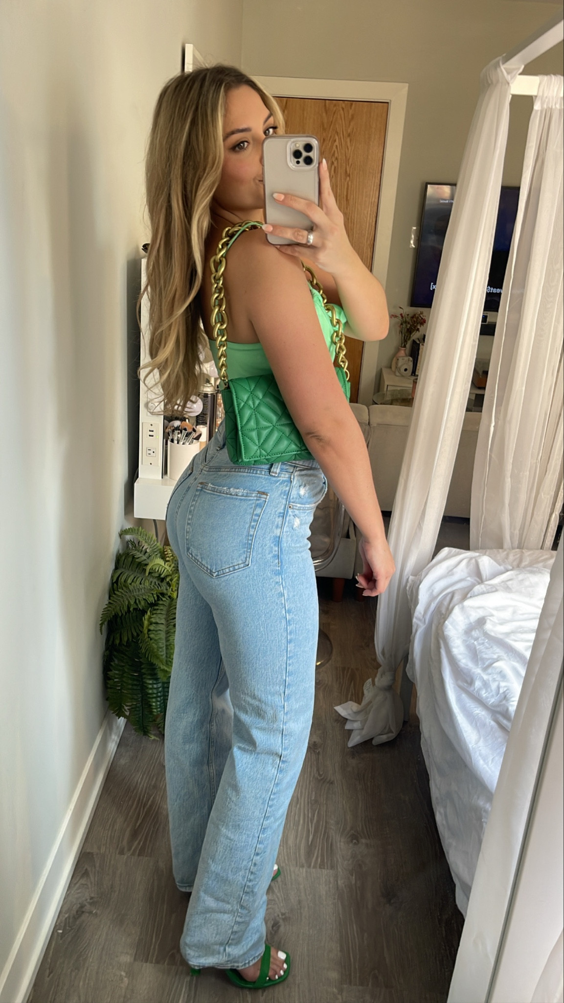 top is from Zara but linking similar!! 💚

#LTKstyletip #LTKbeauty #LTKMostLoved