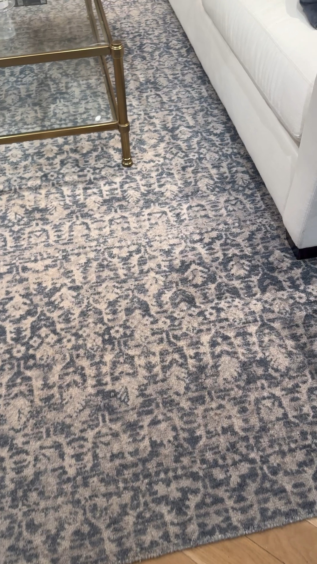 Home decor, area rug, living room decor

#LTKHome #LTKdayinmylife #LTKSeasonal
