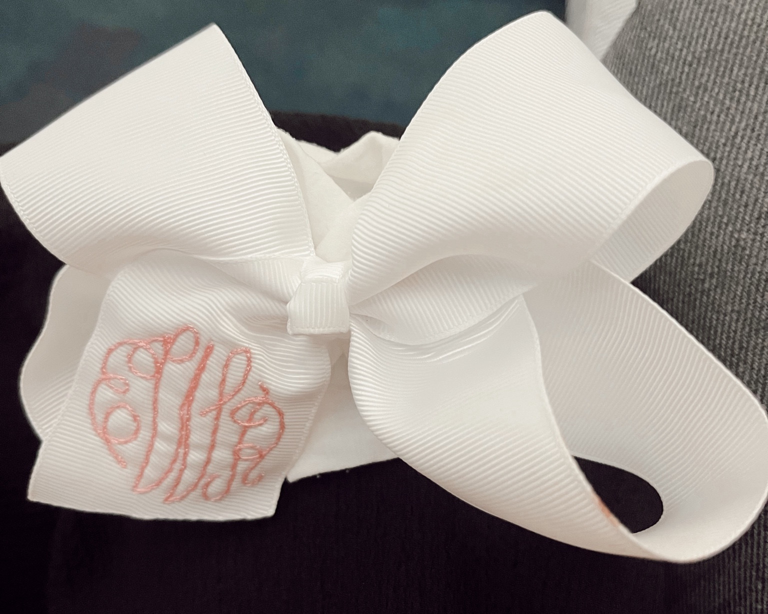 Grosgrain bow monogrammed. This bow is from Etsy and has a super soft band that lays flat. So far this is the only bow that is soft enough that it doesn’t push on her head. 

Baby girl. Baby now. Grosgrain bow. Monogrammed bow. 

#LTKbaby