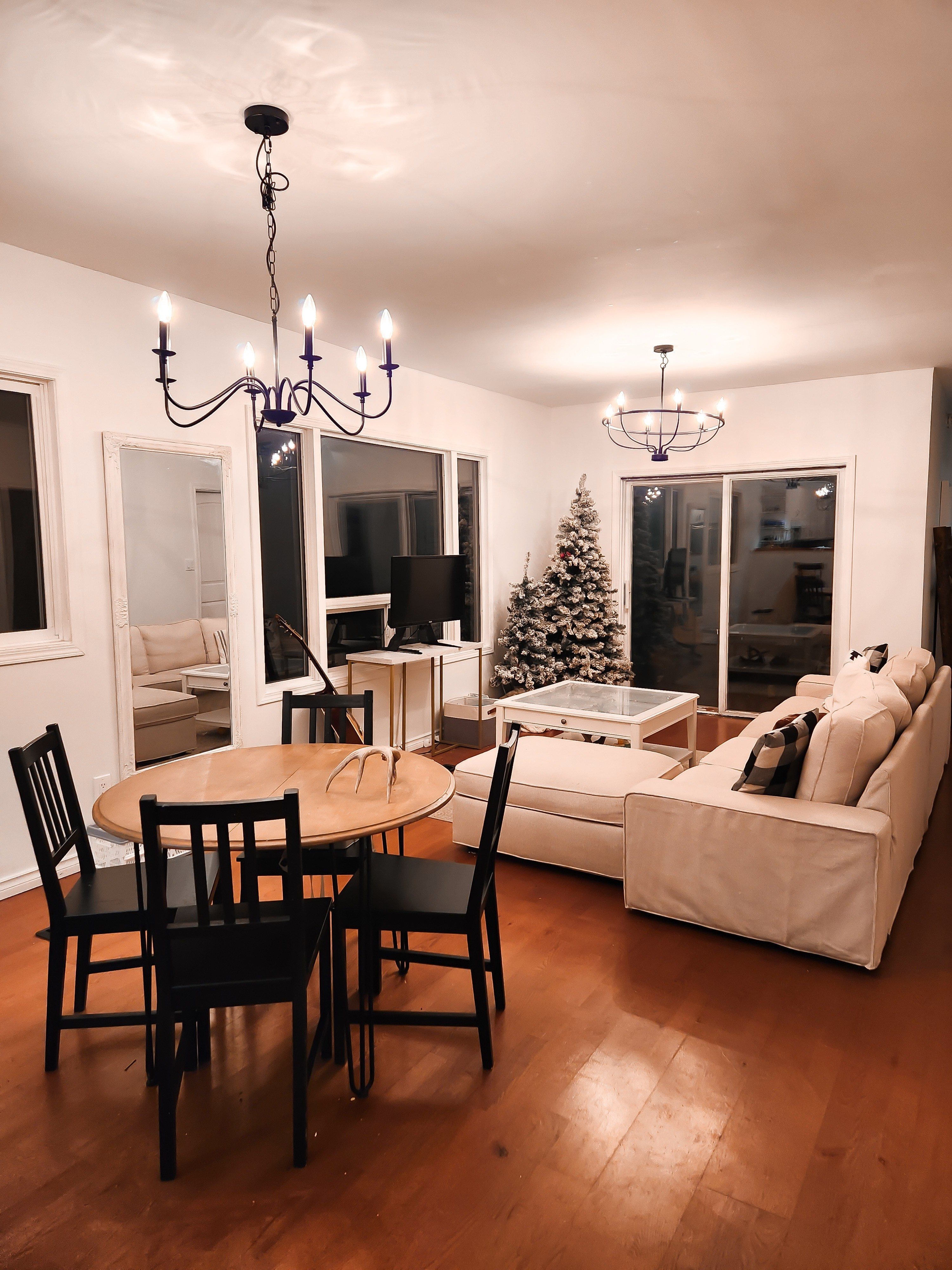 Finally linking the light fixtures I ordered for our farmhouse.

#LTKcanada #LTKautumn #LTKwinter