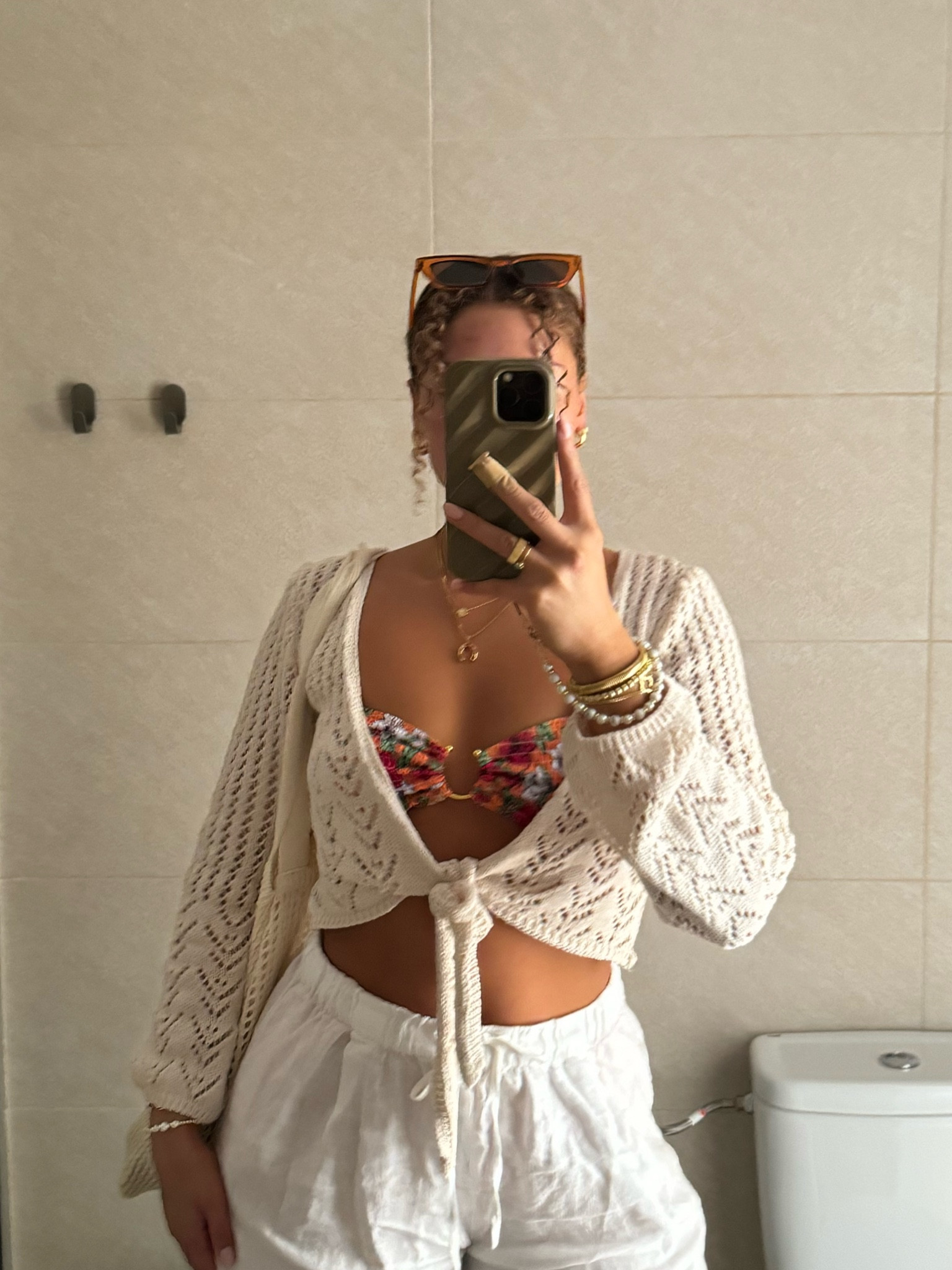 cover up: small boutique in Spain 
pants: Zara 
Bikini: medium 