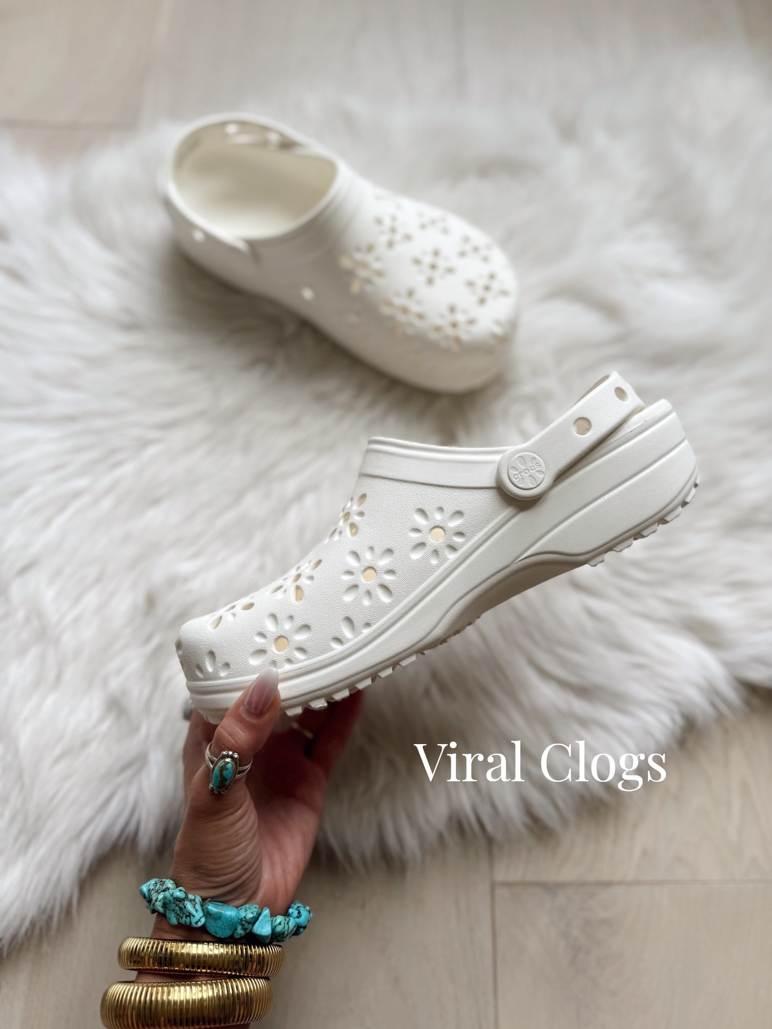 🚨 sale alert 🚨 these viral clogs are the perfect summer accessory! 

#LTKFindsUnder50 #LTKSaleAlert #LTKShoeCrush