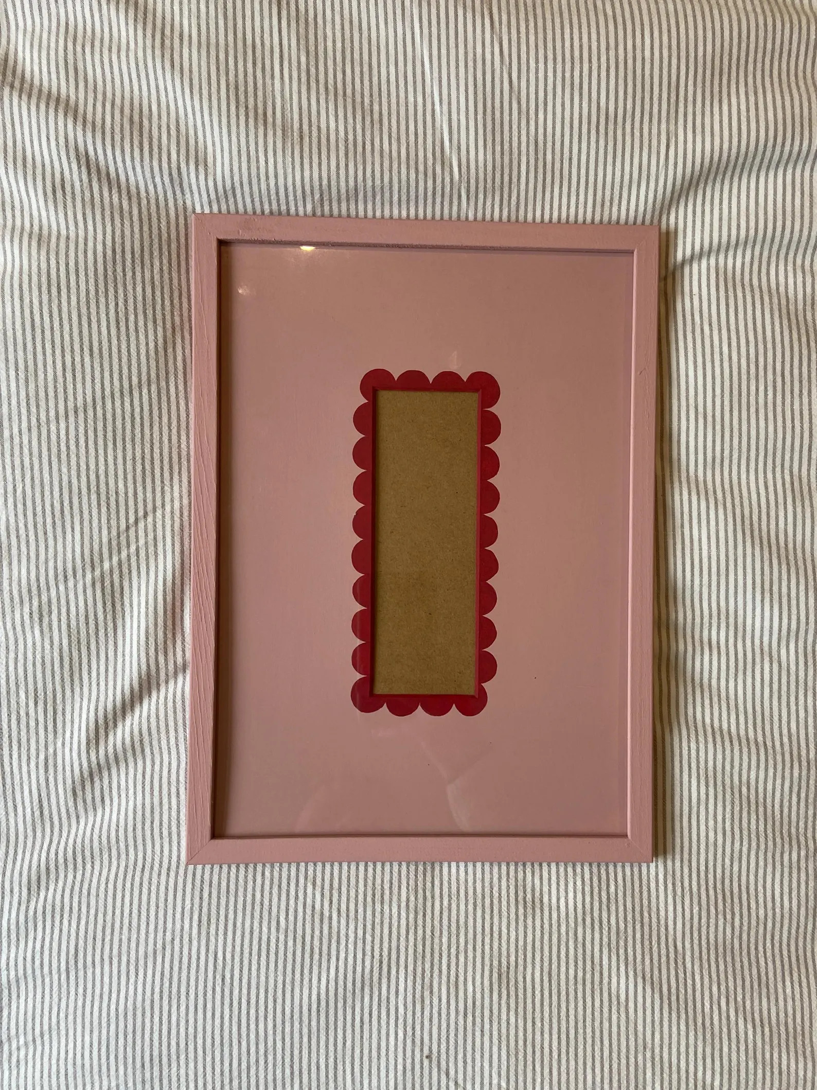 PhotoBooth frame for photo strip, with colourful scalloped mount, Red and Pink | Etsy (Global)