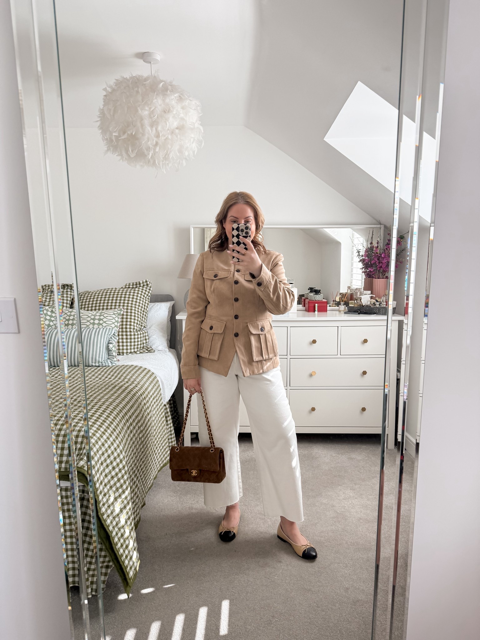 Suede utility jacket, white cropped jeans, ballet pumps, spring outfits, spring outfit inspo 

#LTKuk #LTKmidsize #LTKspring