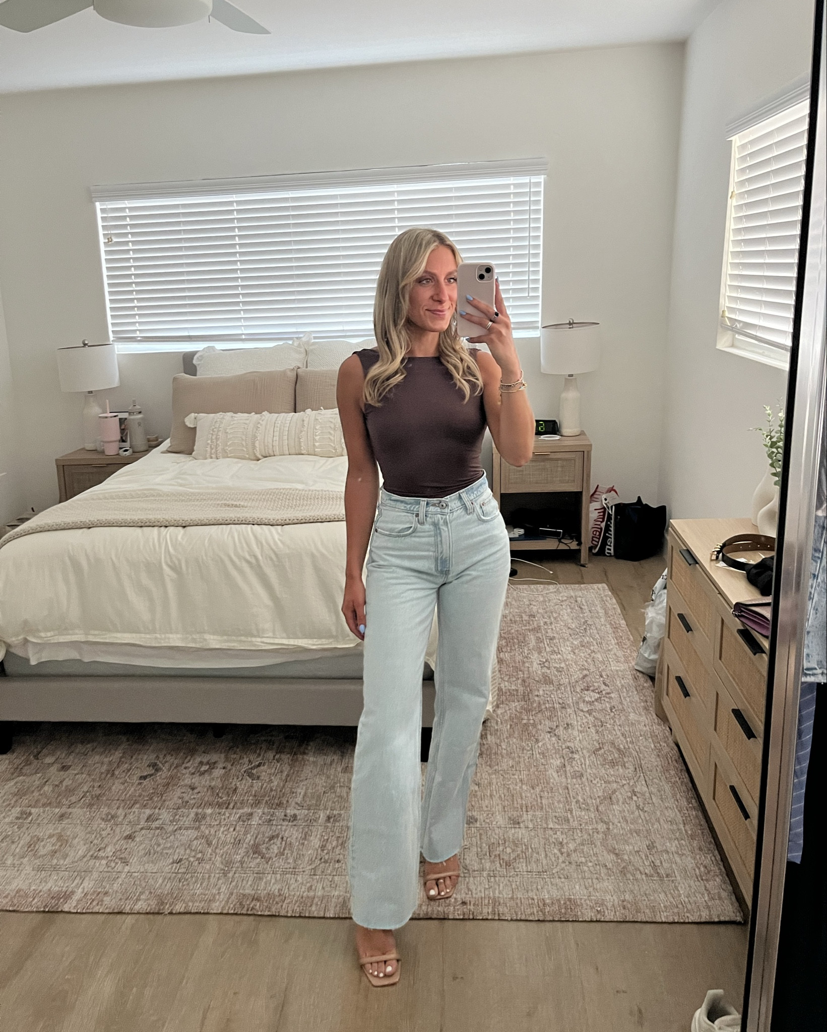 My favorite Abercrombie jeans!! Wearing 24 regular in the color “light” with distressed hem

#LTKSaleAlert #LTKFindsUnder100 #LTKStyleTip