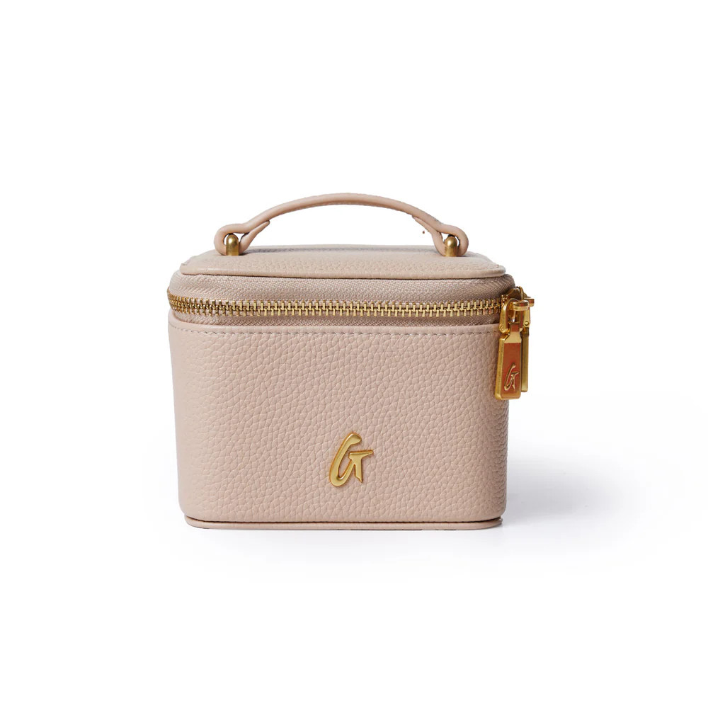 PEBBLE JEWELRY CASE - BROWN | Glam-Aholic Lifestyle