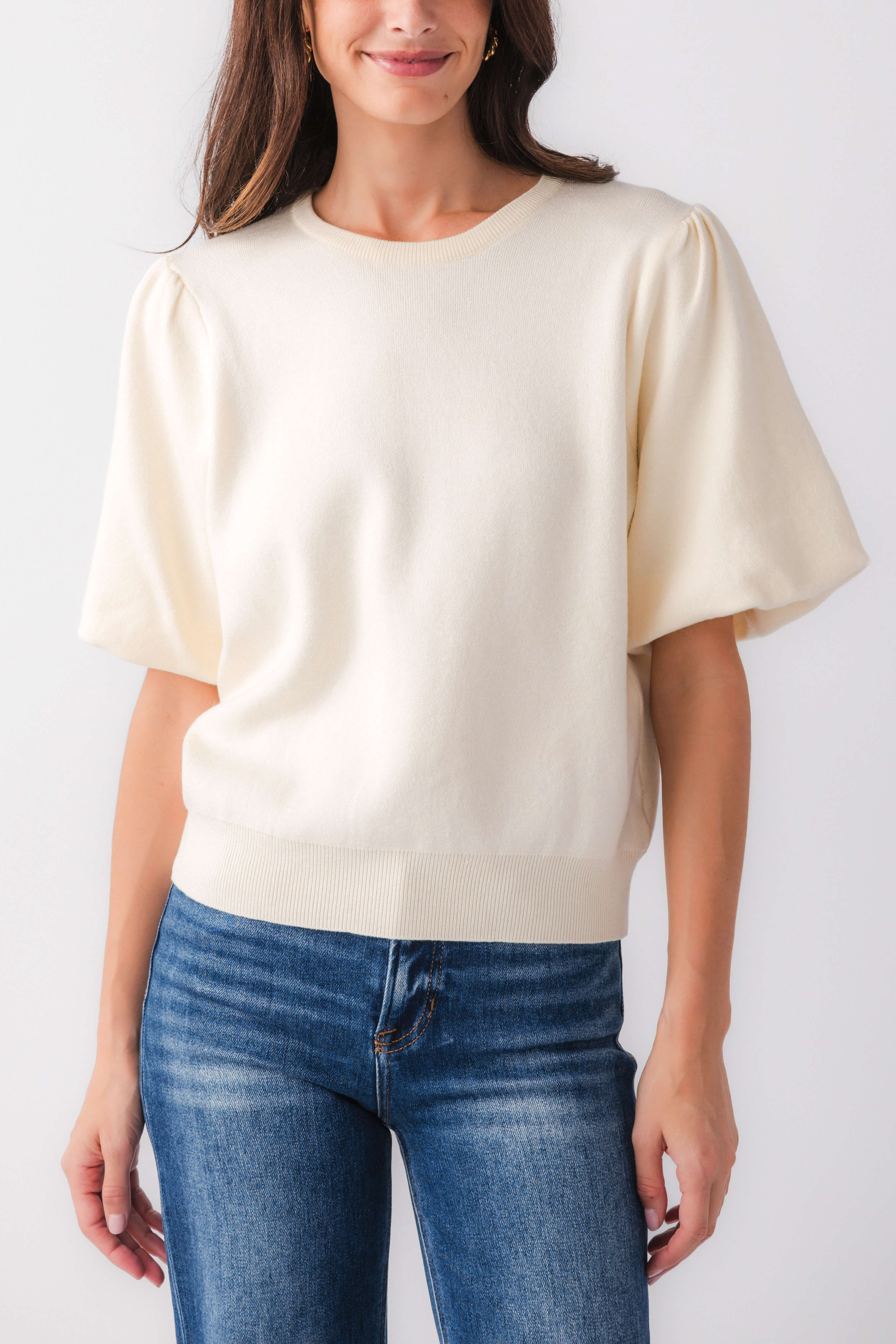 Voy Solid Knit Bubble Sleeve Top | Social Threads