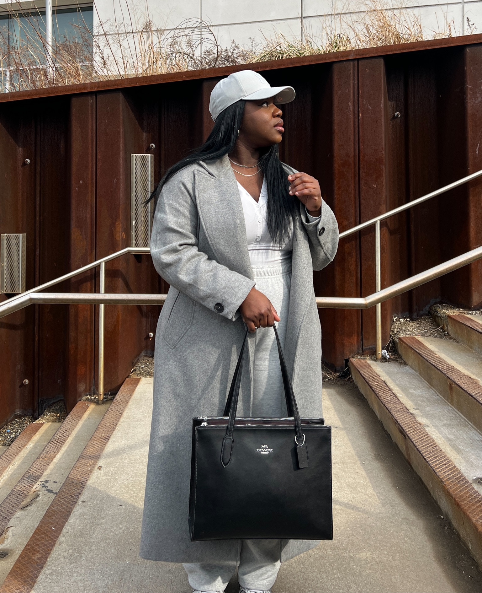 casual spring outfit 
grey coat
everyday work bag 
fitted cap

#LTKstyletip #LTKSeasonal #LTKplussize