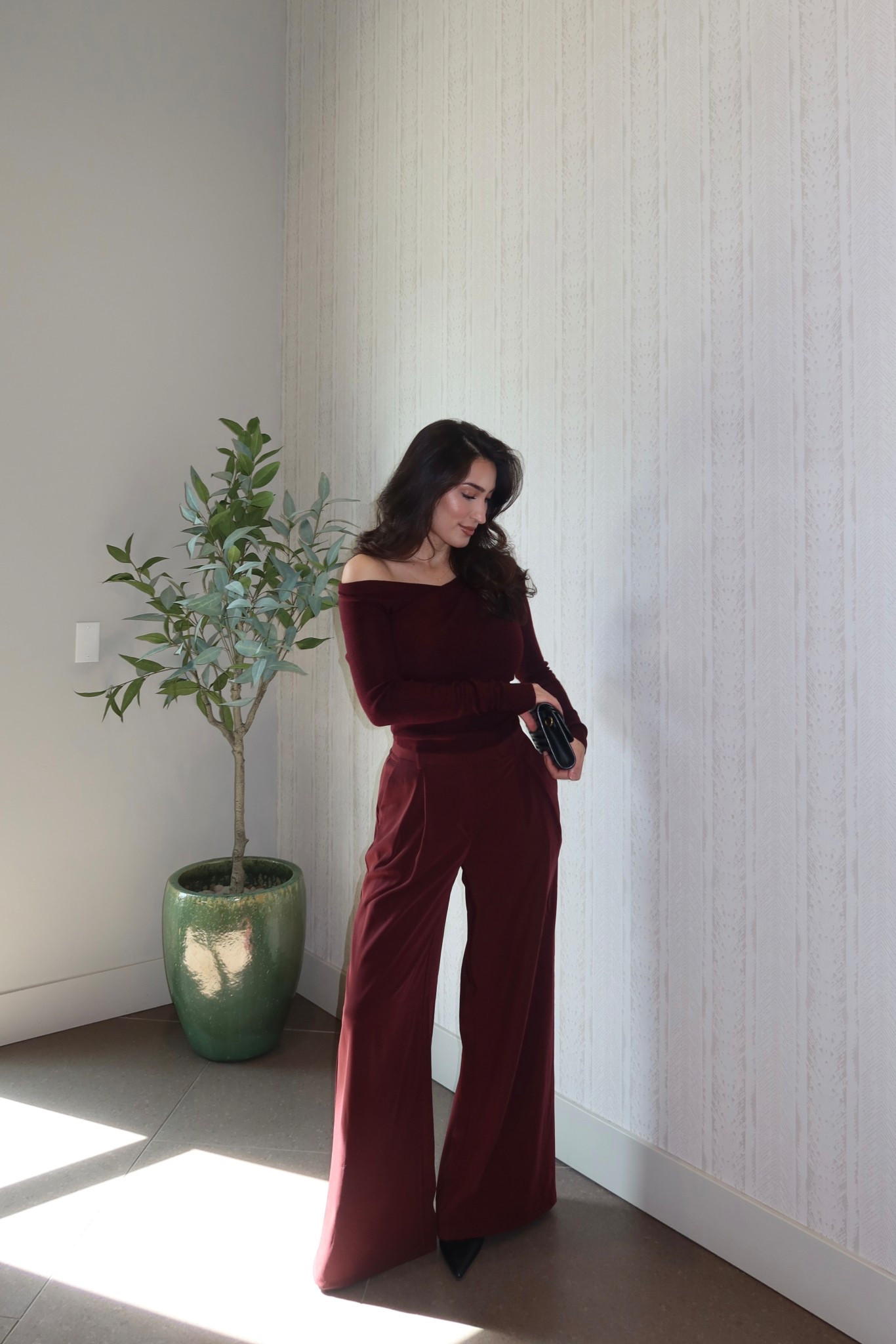 Monochromatic Wine Look 

#LTKU #LTKgrwm #LTKootd