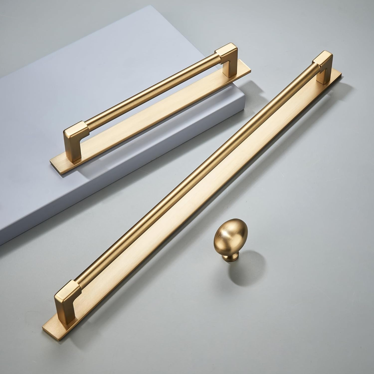 TUNNY 5 Pack Classic Solid Cabinet Handles with Metal Base Plate-12.6"/320mm Screw Spacing Champa... | Amazon (US)