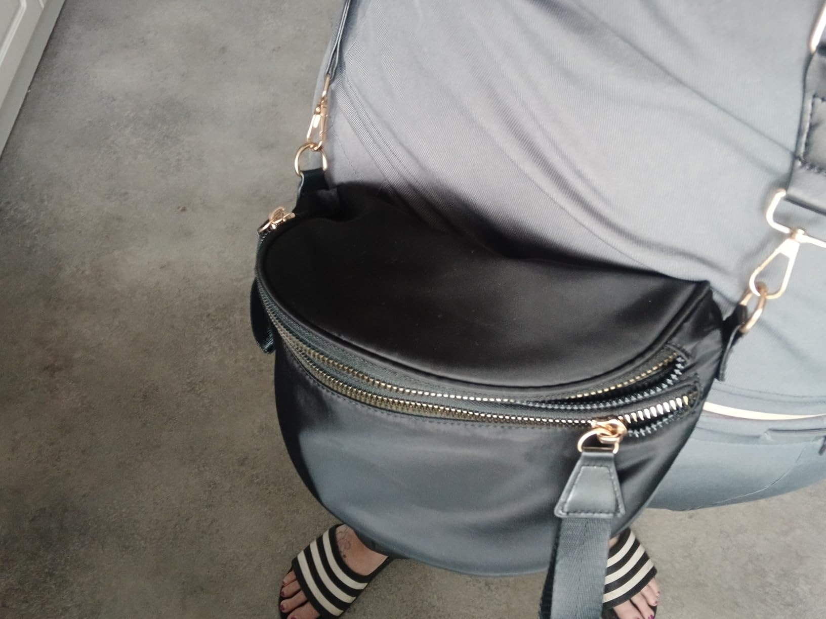Pure Colour Crossbody Bag Bum Bag for Women,Spacious Purse Fanny Packs Belt Bag,Oversized Bum Bag (Colour Bum Bag-Black) | Amazon (US)
