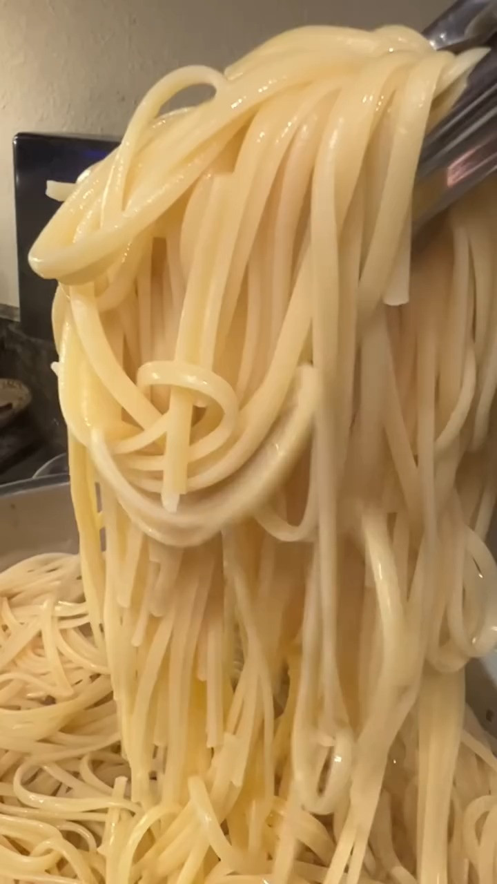 Cooking pasta just right, no more no less—al dente, of course!
Firm to the bite, full of flavor, and the perfect base for any sauce...my favorite is white sauce!
Because great pasta starts with perfect timing...usually around 8 minutes or so, depending on the kind of pasta you're cooking.  

 #LTKHome #LTKParties #LTKFamily