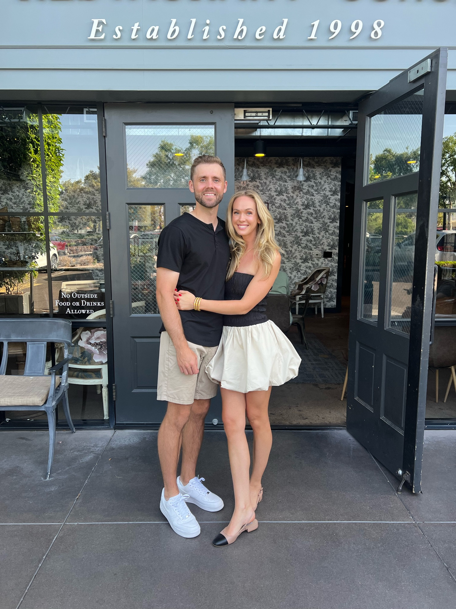 Wearing a small / 4 in dress 

#LTKSeasonal