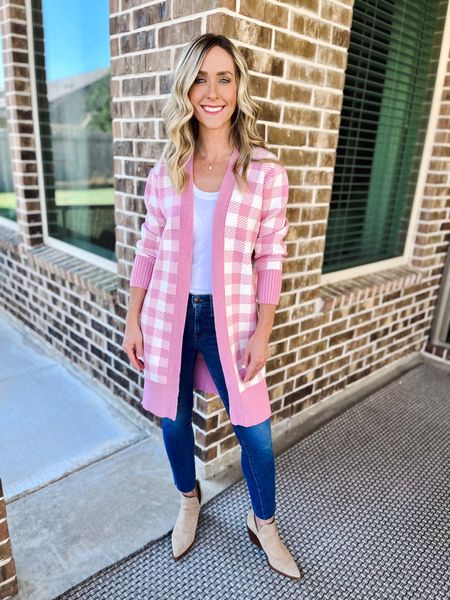 Love this cardigan for spring! Great quality and super soft! Wearing a small.

Pink plaid cardigan | Plaid cardigan 

#LTKSeasonal #LTKFind #LTKunder50
